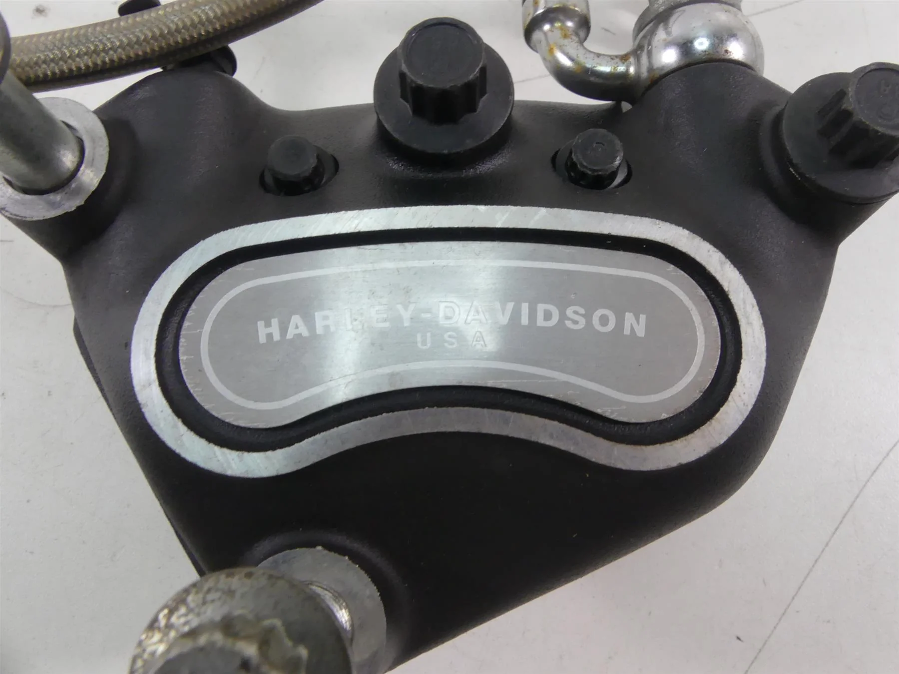 2005 Harley FXDWGI Dyna Wide Glide Front Brake Caliper + Line 44046-00D - Image 7