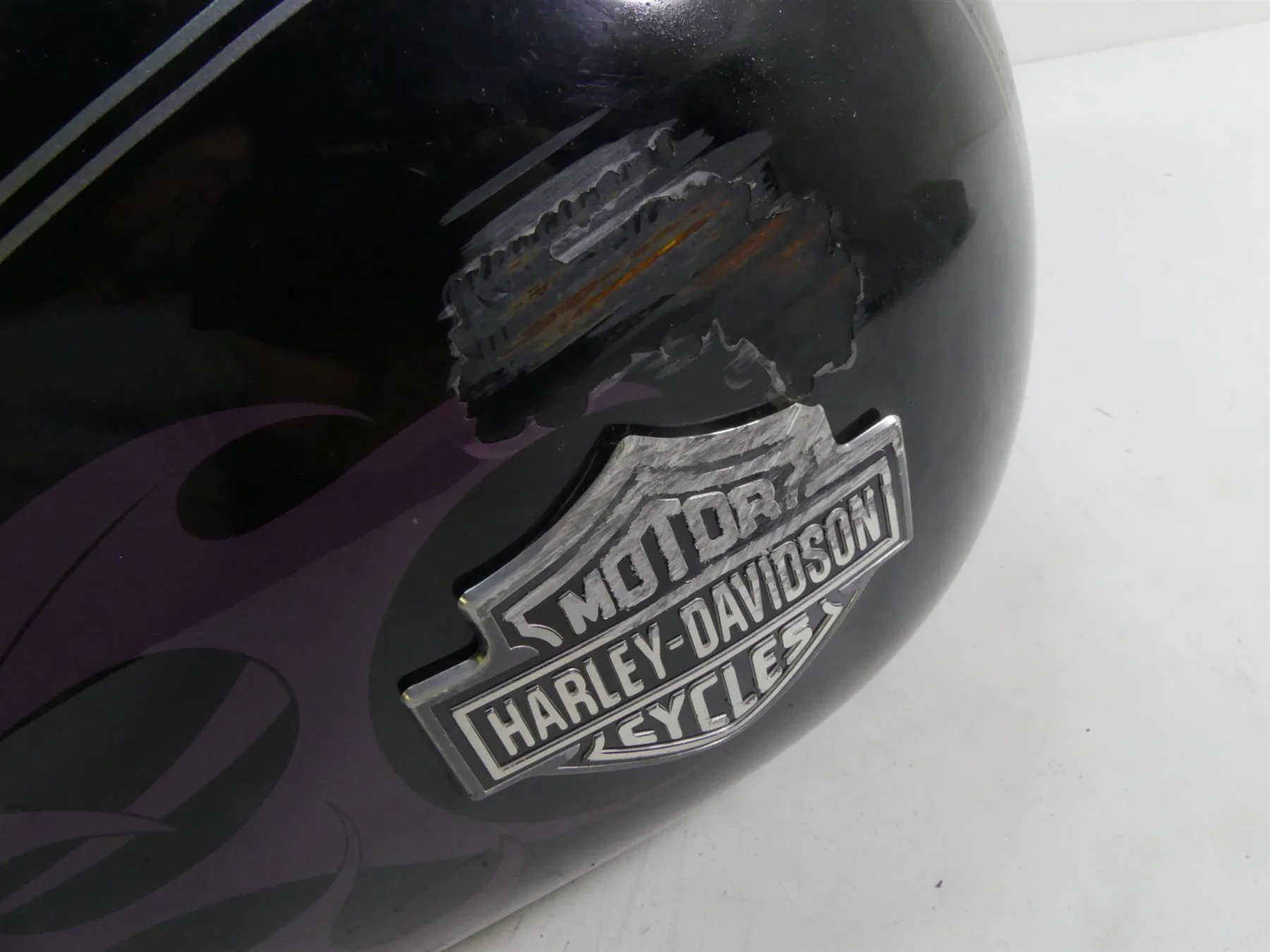 2005 Harley FXDWGI Dyna Wide Glide Fuel Gas Petrol Tank Reservoir -Read 61000705 - Image 9