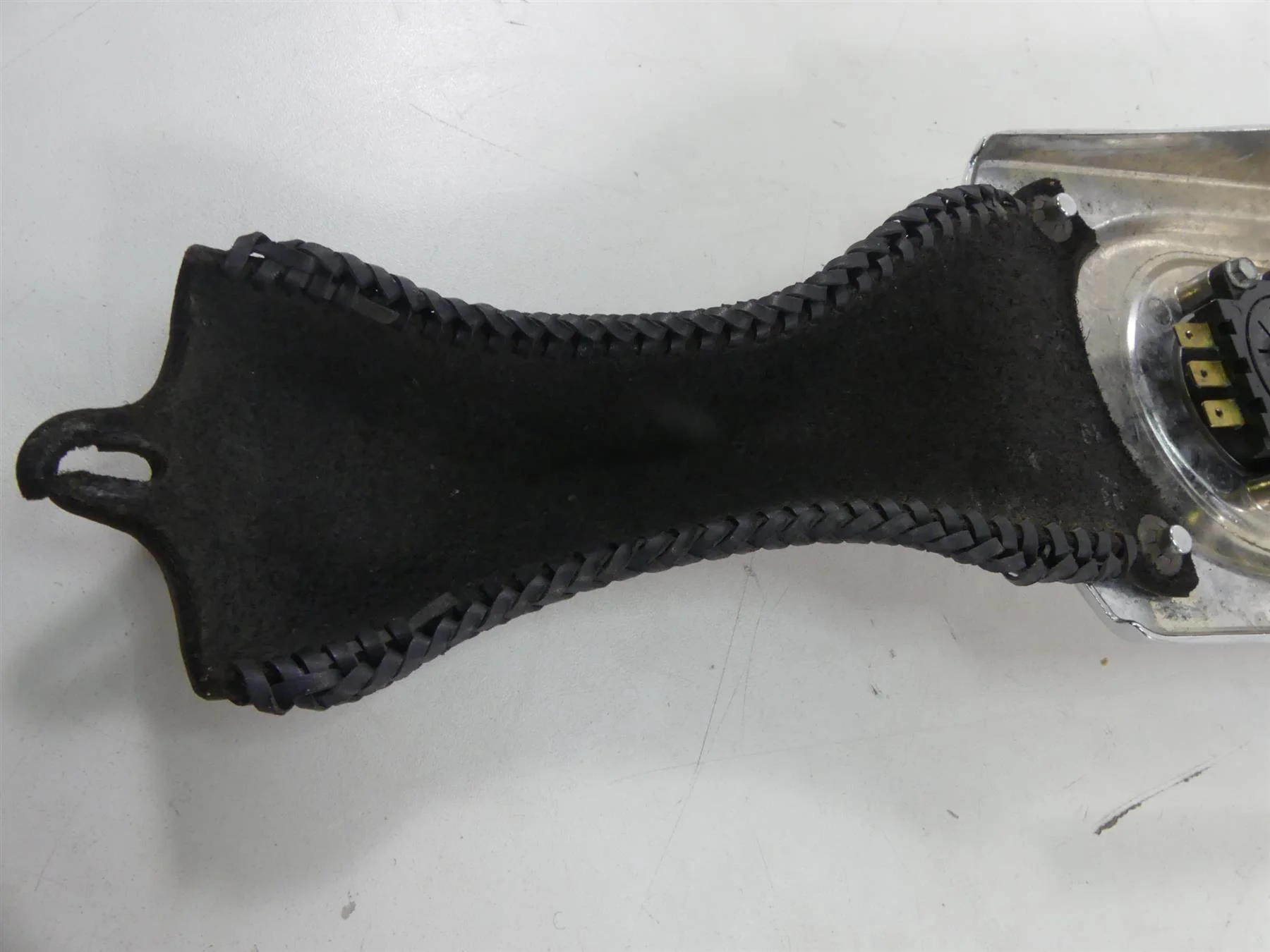 2005 Harley FXDWGI Dyna Wide Glide Ignition Switch + Tank Dash - Read 71211-04A - Image 8