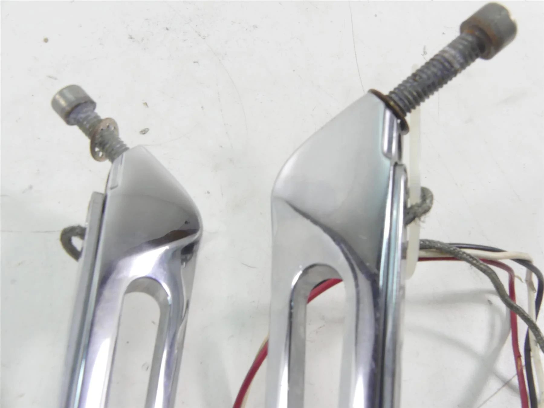 2005 Harley FXDWGI Dyna Wide Glide Kuryakyn Mirror Blinker Set - Read 77-1431 - Image 4