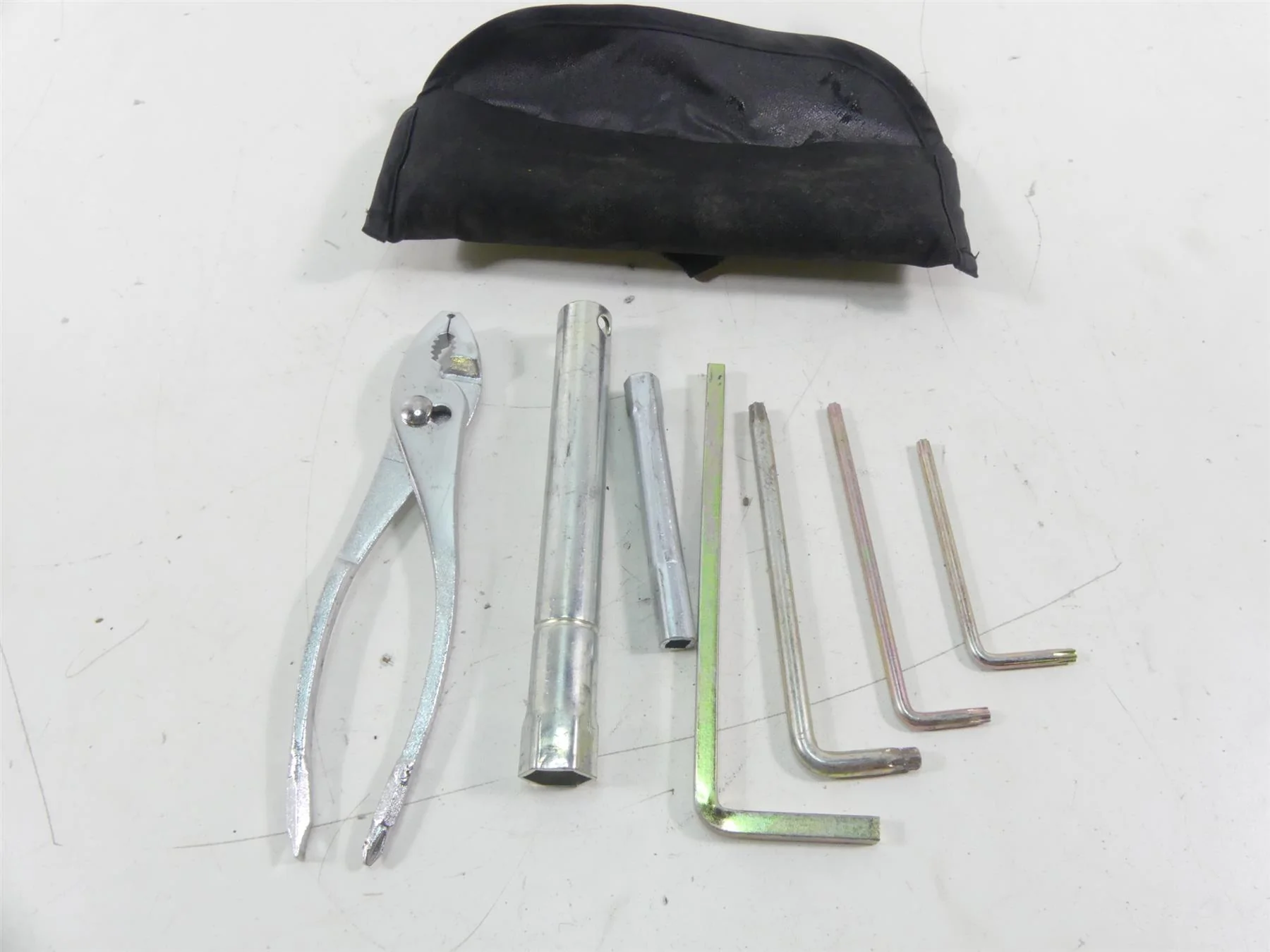 2005 Harley FXDWGI Dyna Wide Glide Owners Tools Tool Kit