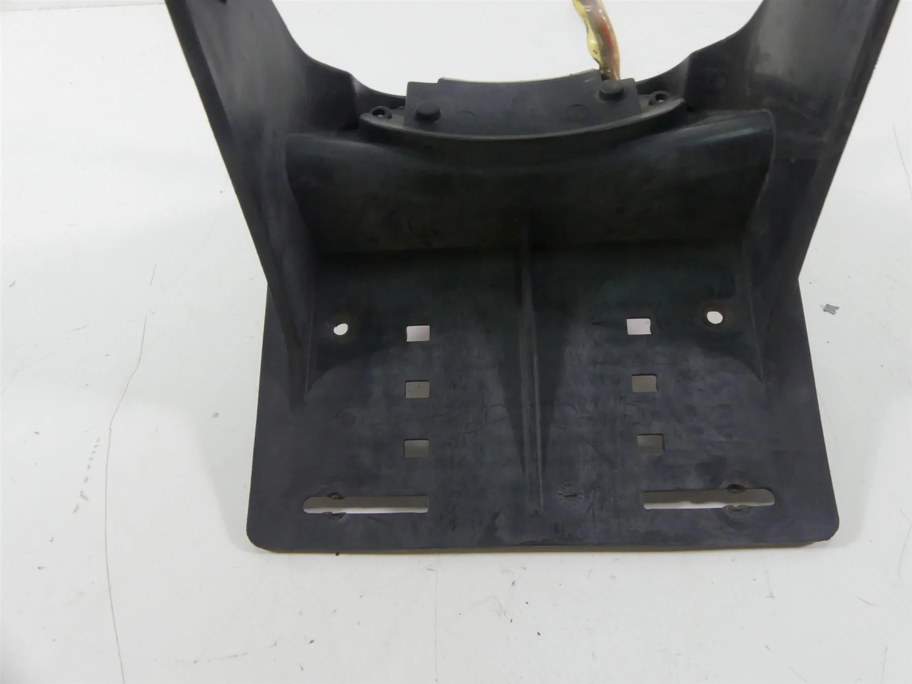 2005 Harley FXDWGI Dyna Wide Glide Taillight Rear Tail Light - Read 68140-04 - Image 5