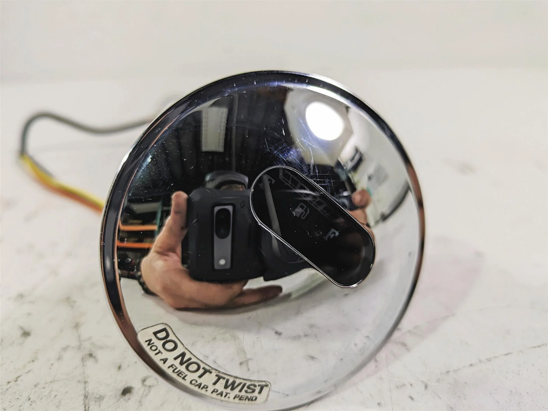 2005 Harley Softail FLSTFSE CVO Fat Boy Fuel Gas Petrol Level Gauge 75053-01B - Image 11