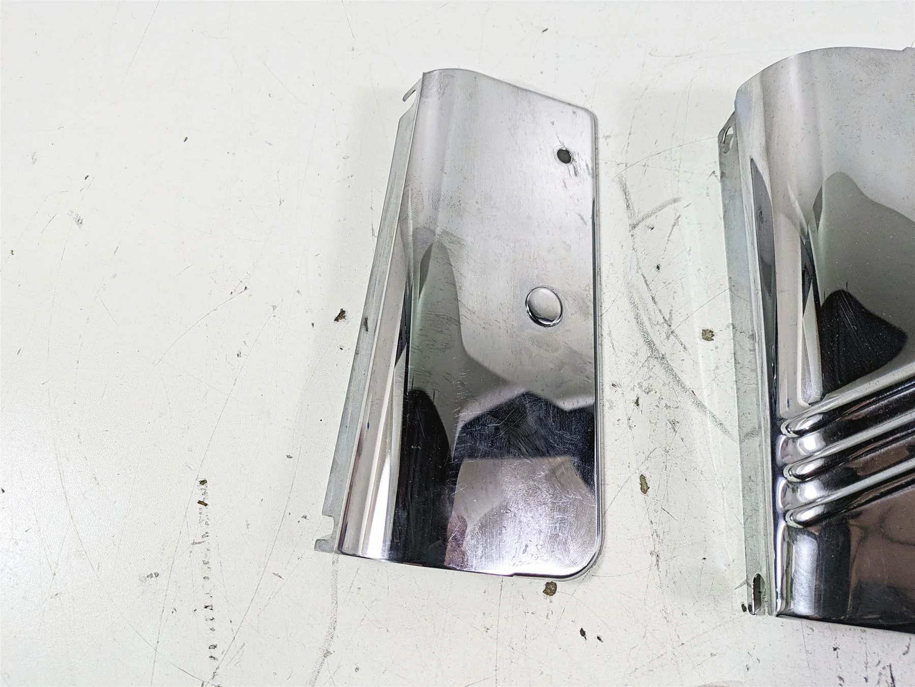 2005 Harley Softail FLSTFSE CVO Fat Boy Headlight Cover Set 67889-91A 67891-99 - Image 7