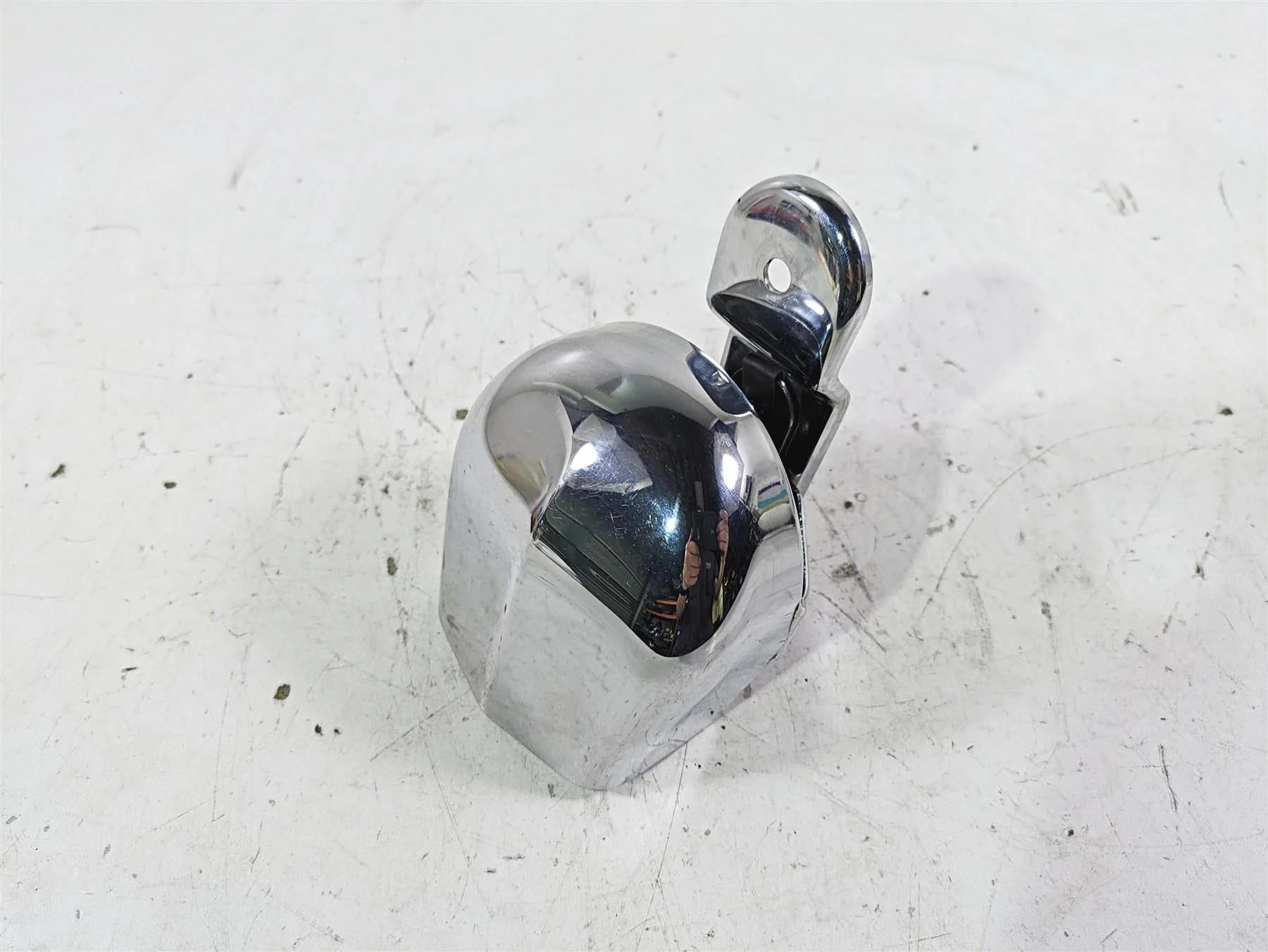 2005 Harley Softail FLSTFSE CVO Fat Boy Horn & Cover 61300478A 69060-90H - Image 12