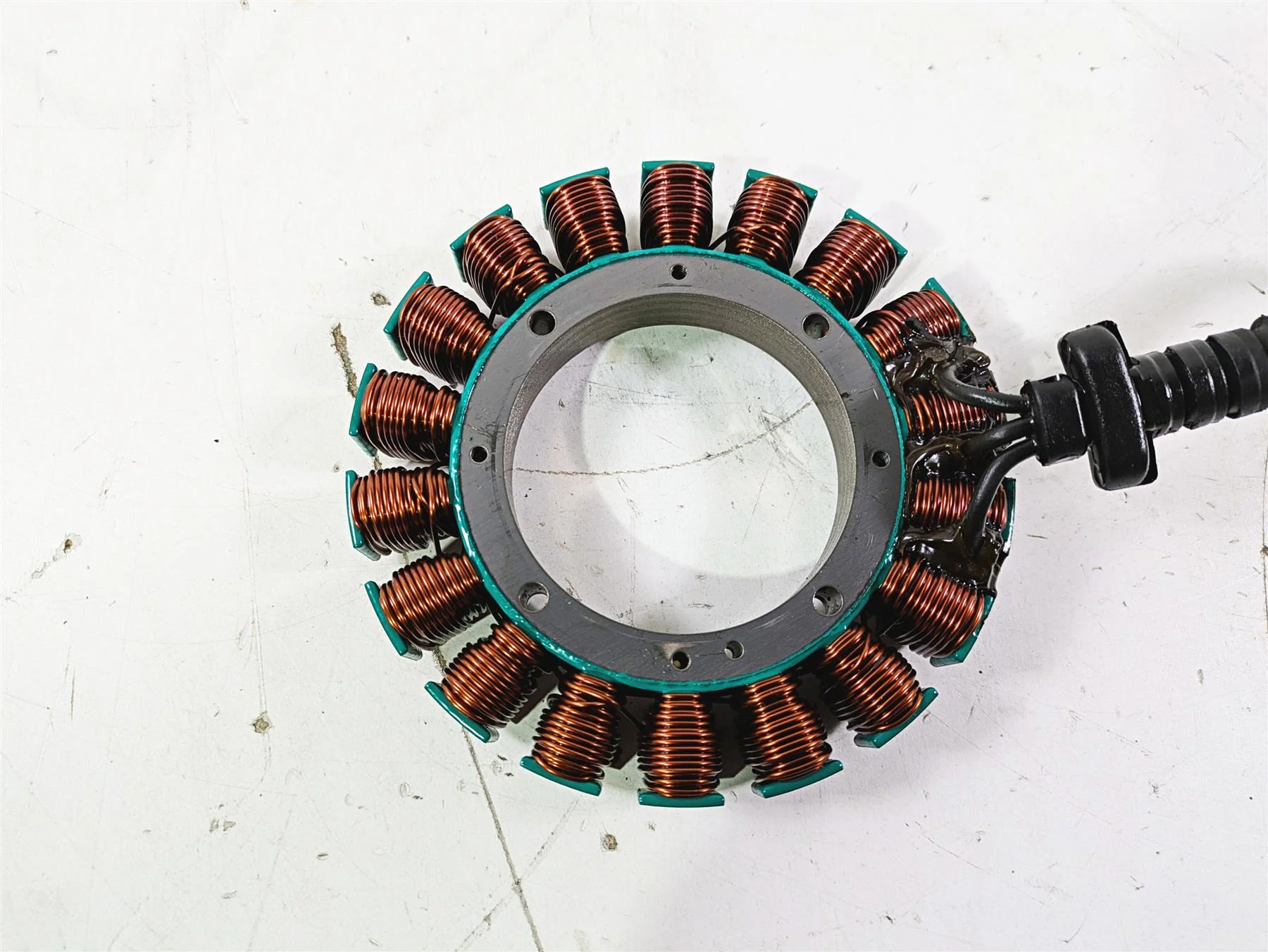 2005 Harley Softail FLSTSCI Heritage Springer Alternator Stator 38A 30017-01B - Image 5