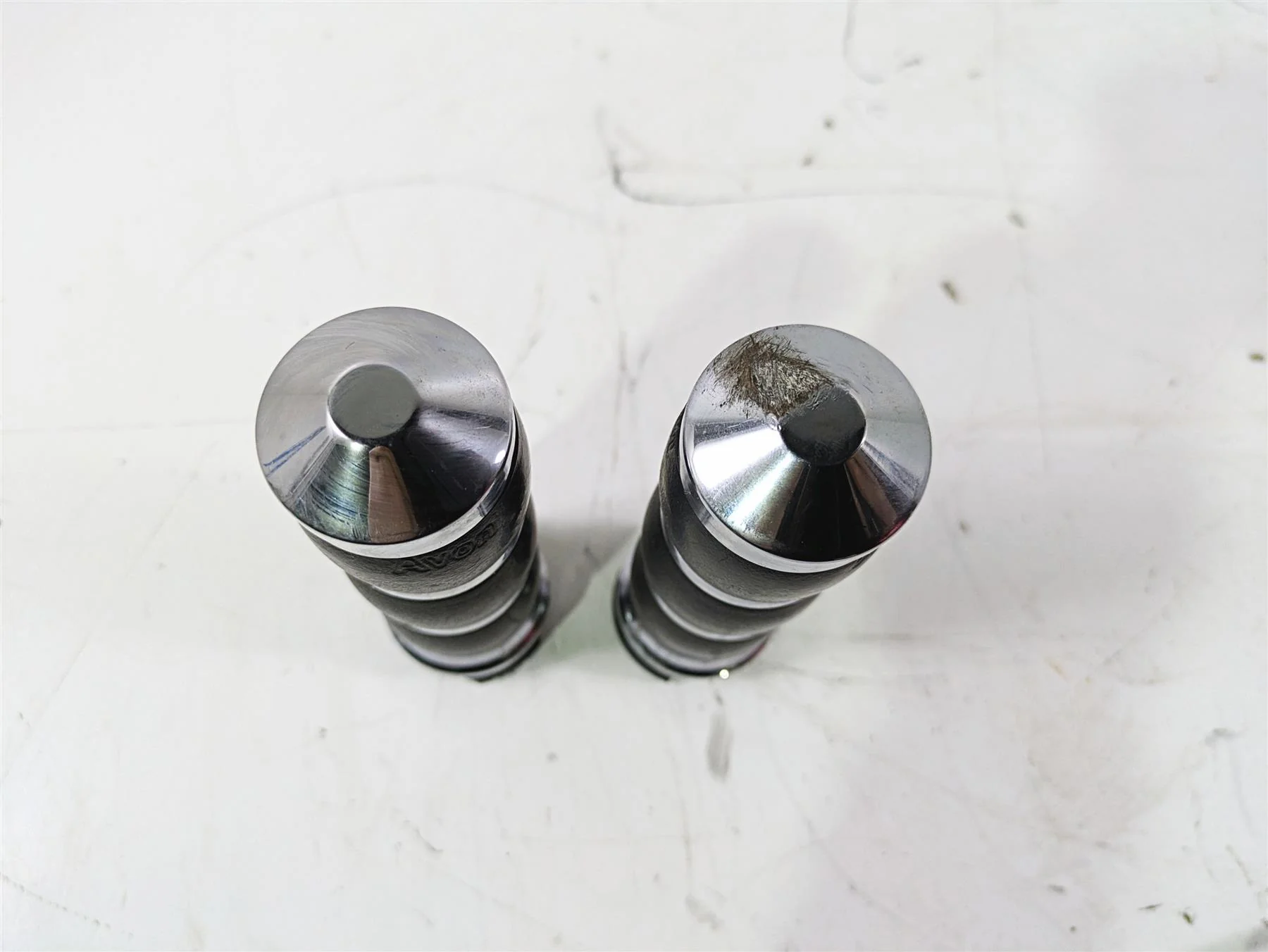 2005 Harley Softail FLSTSCI Heritage Springer Avon Air Cushion Grip Set AIR-90 - Image 11