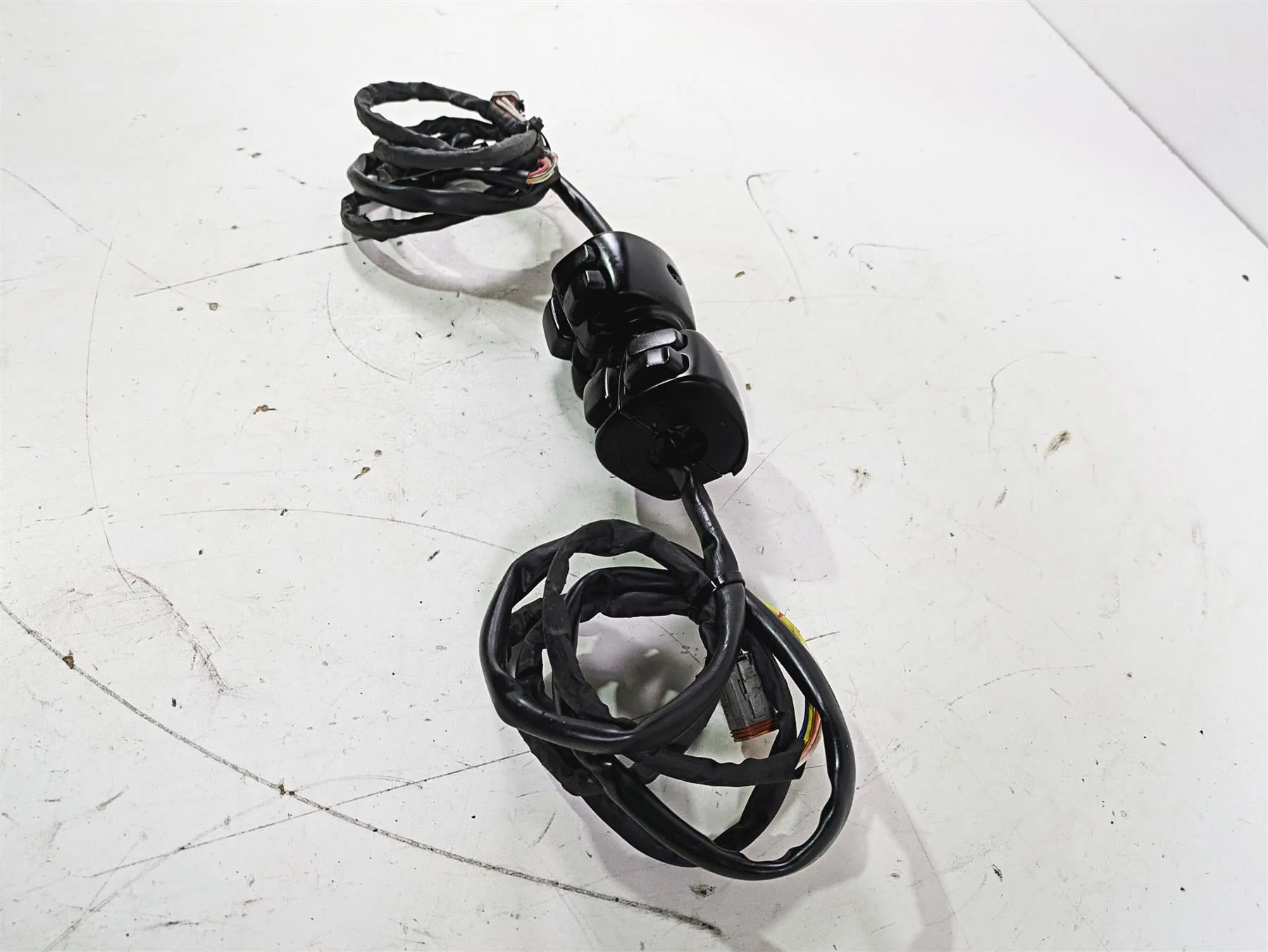 2005 Harley Softail FLSTSCI Heritage Springer Control Switch Set -Read 71682-06A - Image 3