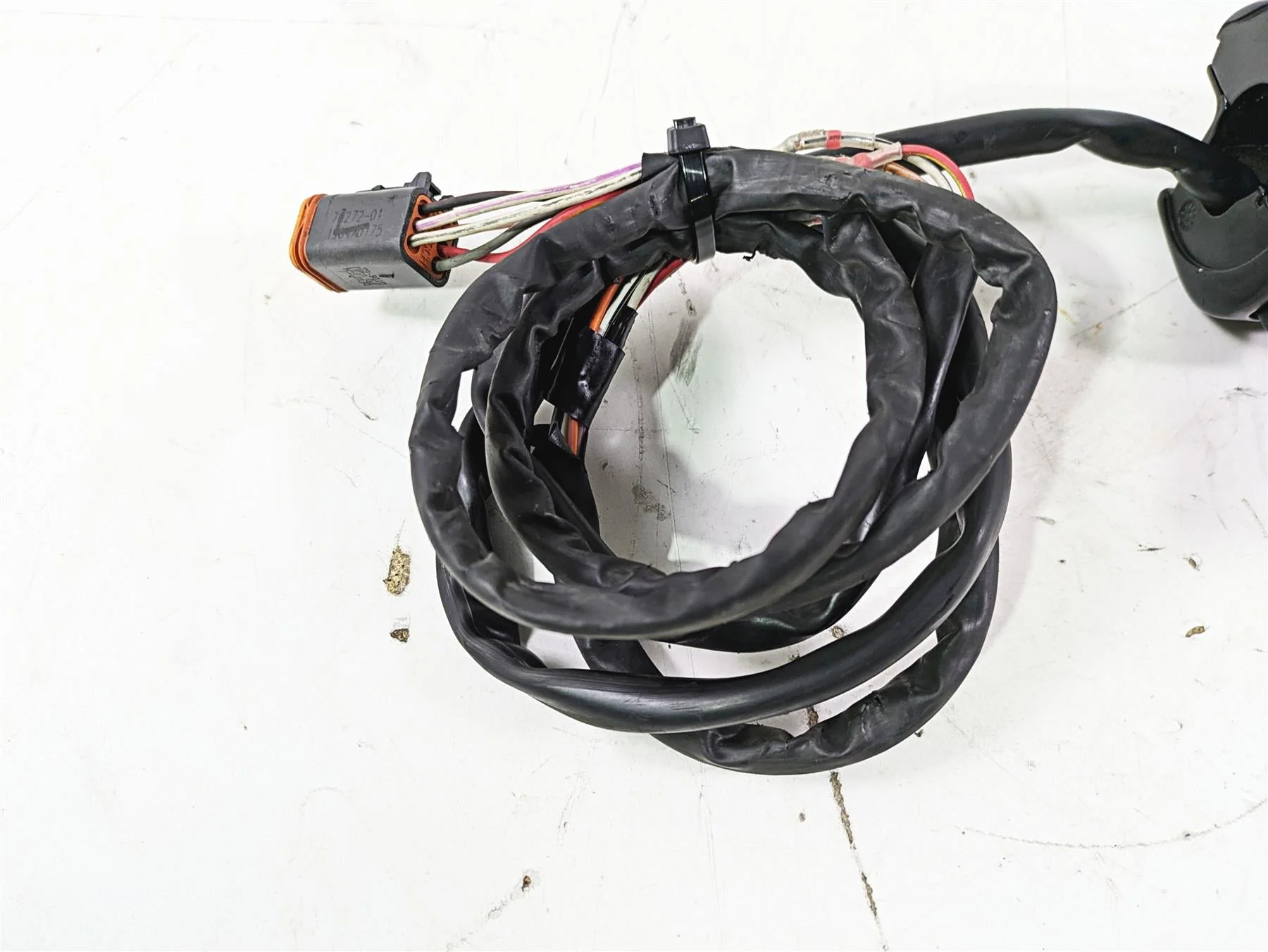 2005 Harley Softail FLSTSCI Heritage Springer Control Switch Set -Read 71682-06A - Image 6