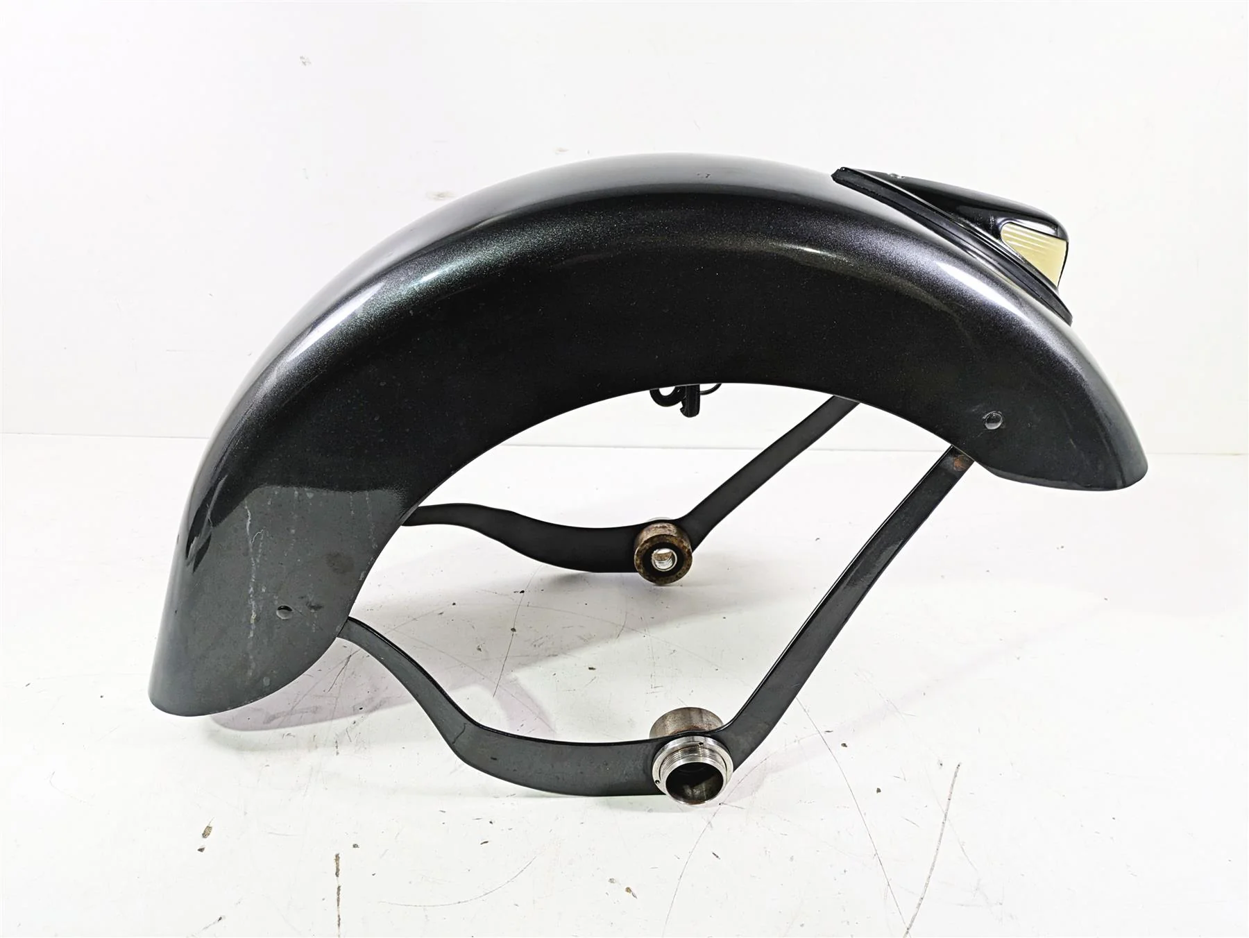 2005 Harley Softail FLSTSCI Heritage Springer Front Fender + Light 59164-97A