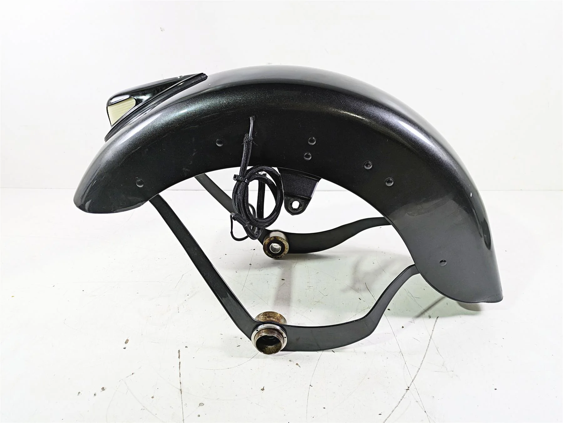 2005 Harley Softail FLSTSCI Heritage Springer Front Fender + Light 59164-97A - Image 2