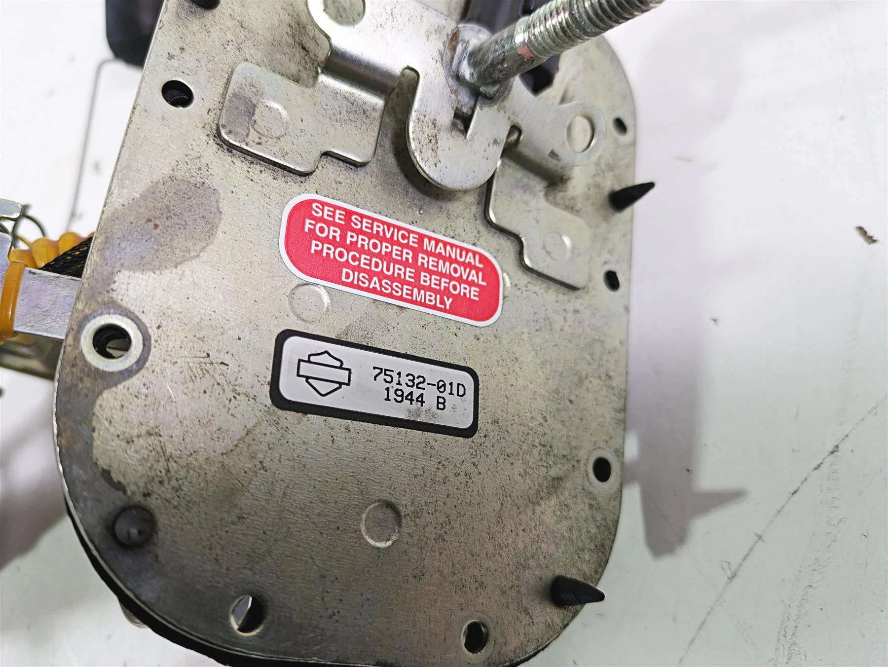2005 Harley Softail FLSTSCI Heritage Springer Fuel Gas Pump - Tested 75132-01D - Image 4
