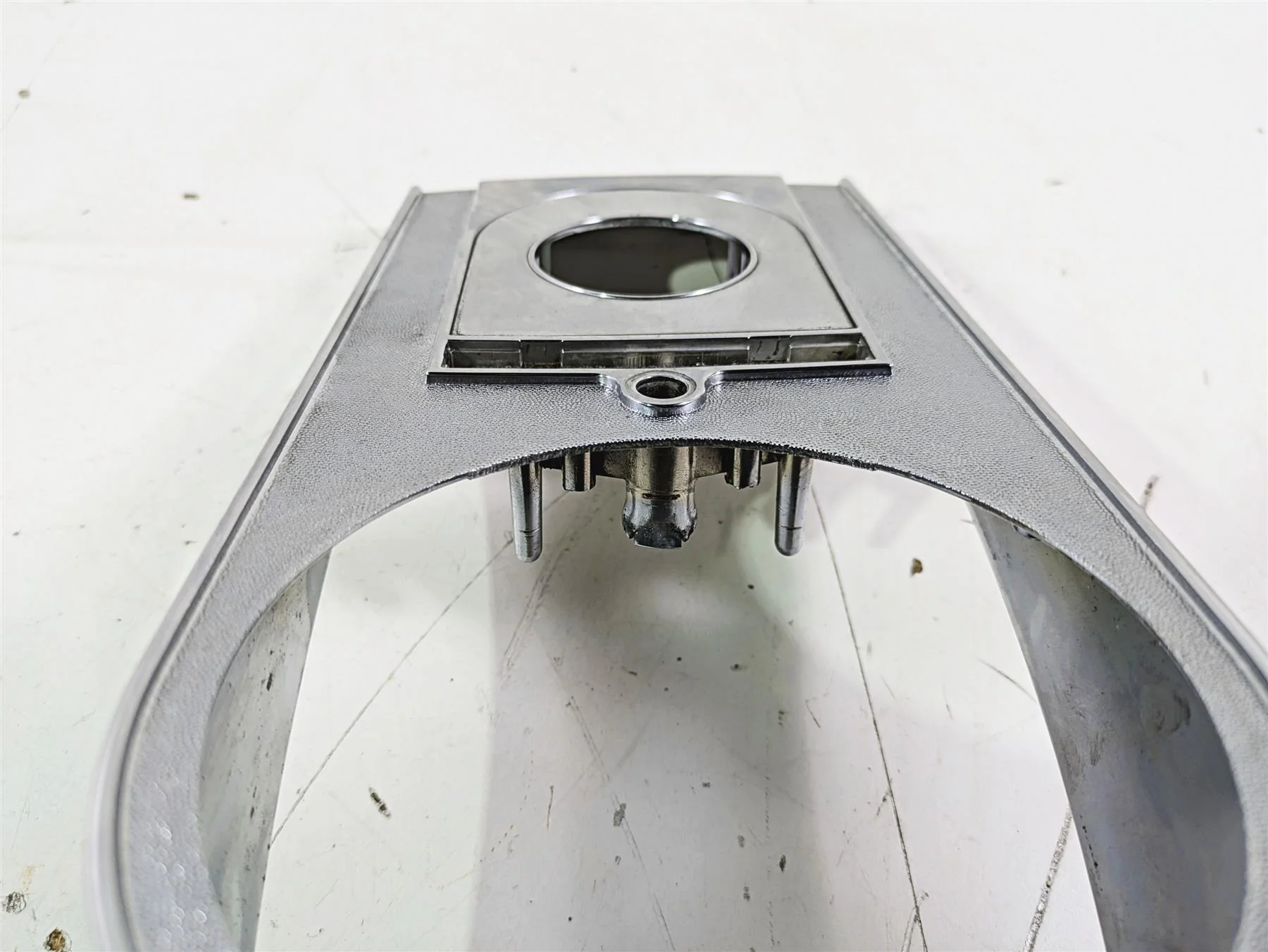 2005 Harley Softail FLSTSCI Heritage Springer Fuel Tank Dash Cover Read 71273-00 - Image 11