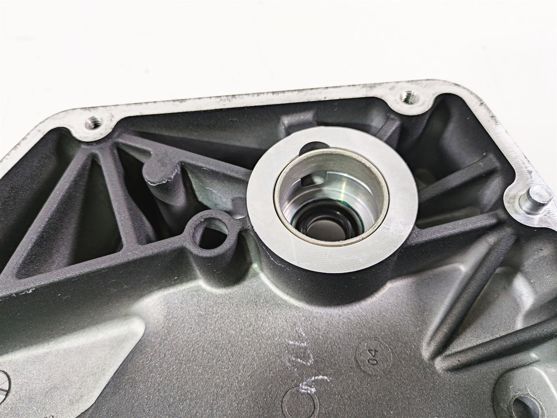 2005 Harley Softail FLSTSCI Heritage Springer Inner Primary Cover 60620-94B - Image 8