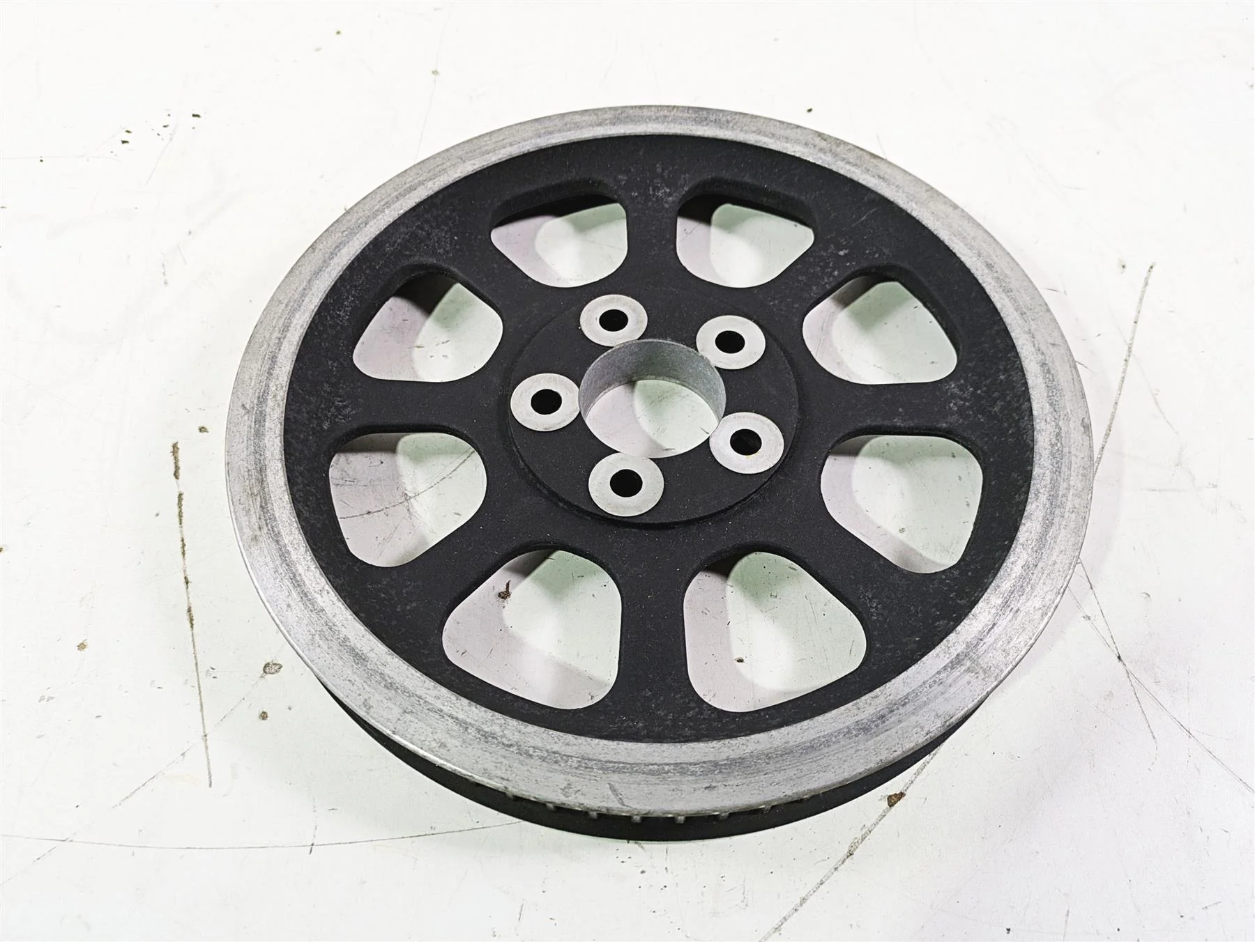 2005 Harley Softail FLSTSCI Heritage Springer Rear Belt Pulley 70T 40306-00 - Image 4