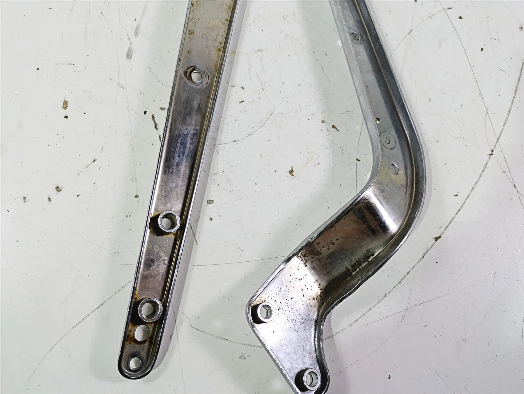 2005 Harley Softail FLSTSCI Heritage Springer Rear Fender Struts Covers 59955-03 - Image 10