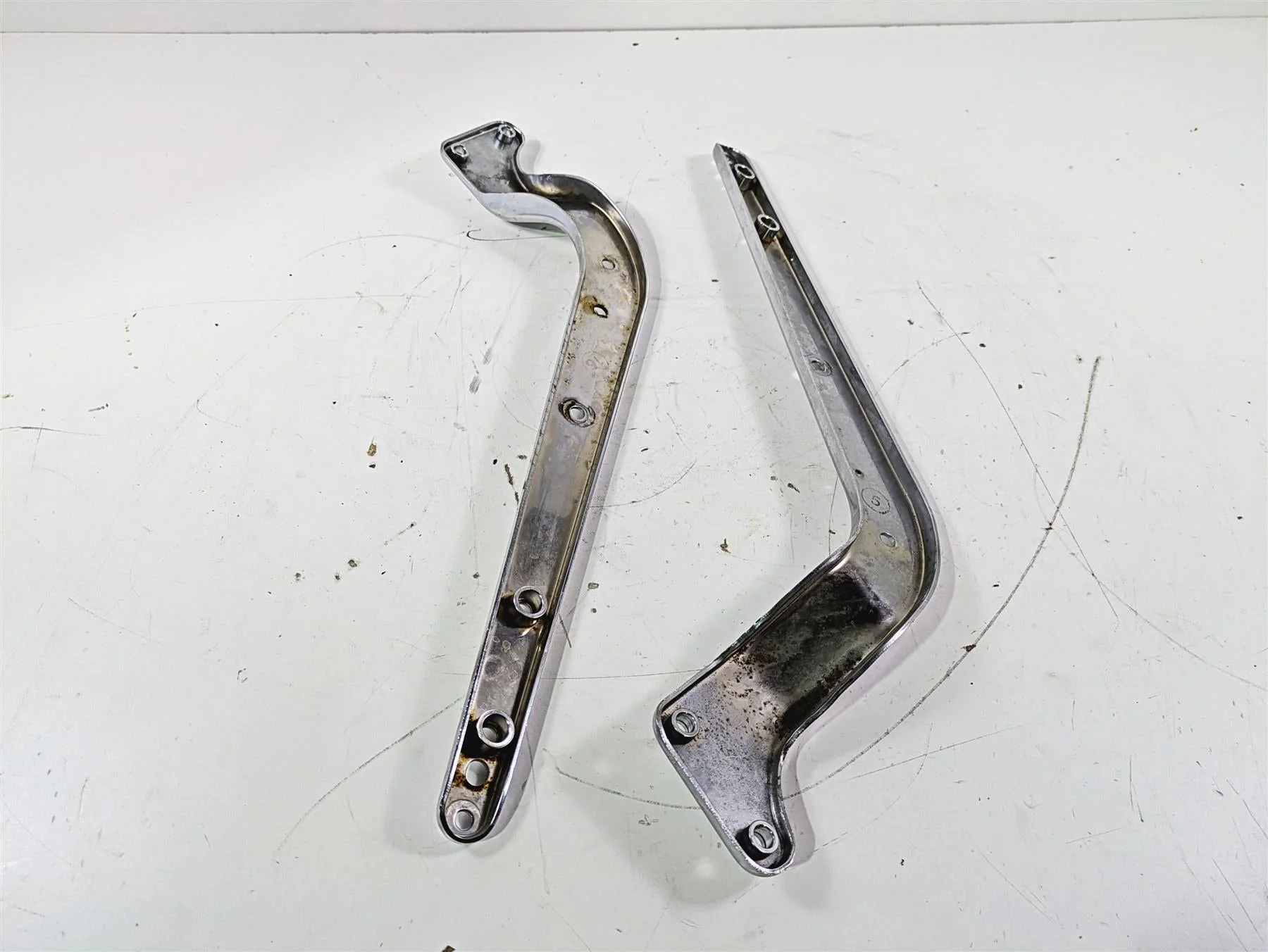 2005 Harley Softail FLSTSCI Heritage Springer Rear Fender Struts Covers 59955-03 - Image 9