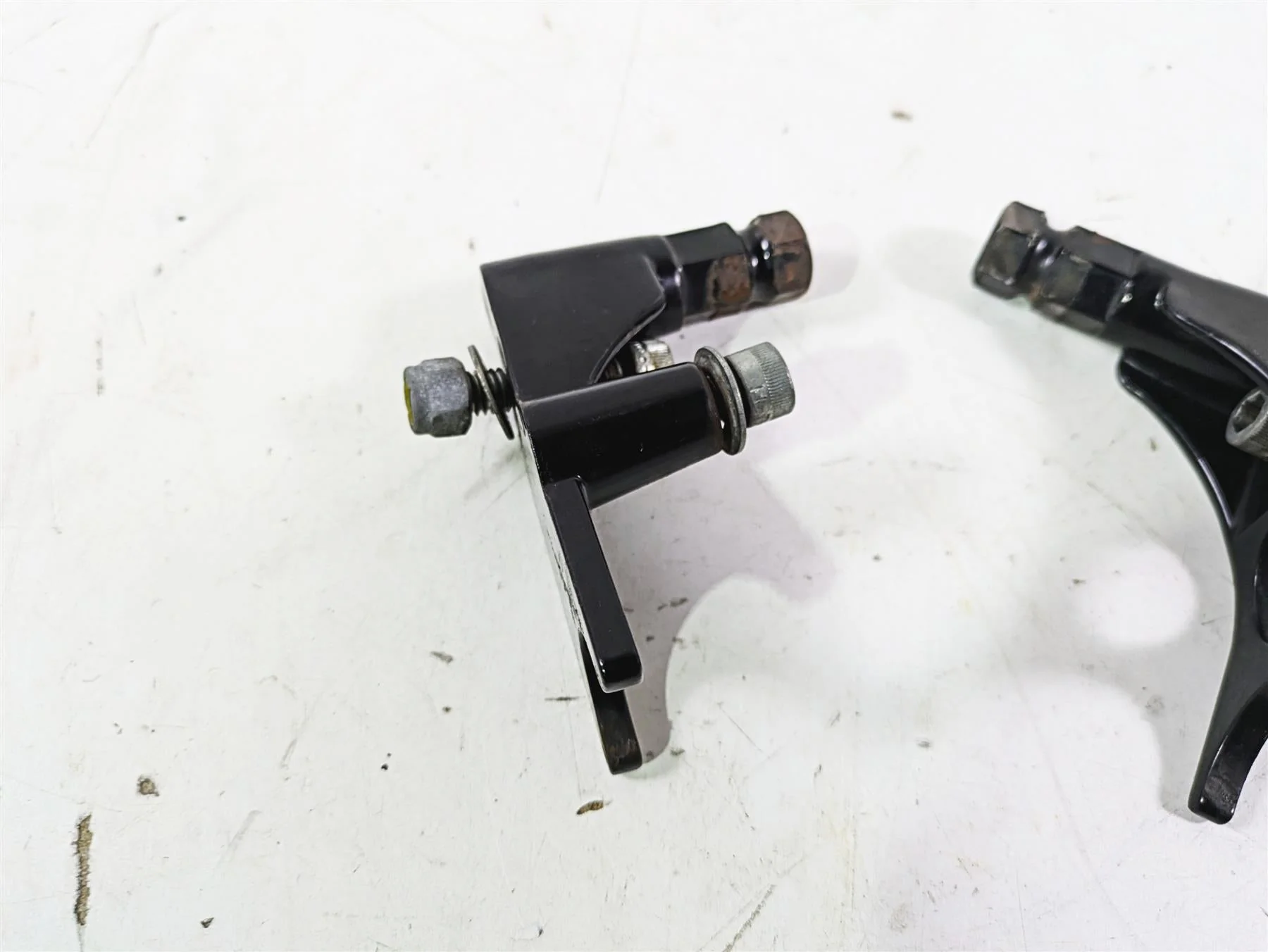 2005 Harley Softail FLSTSCI Heritage Springer Rear Floorboard Mounts 50602-00A - Image 5