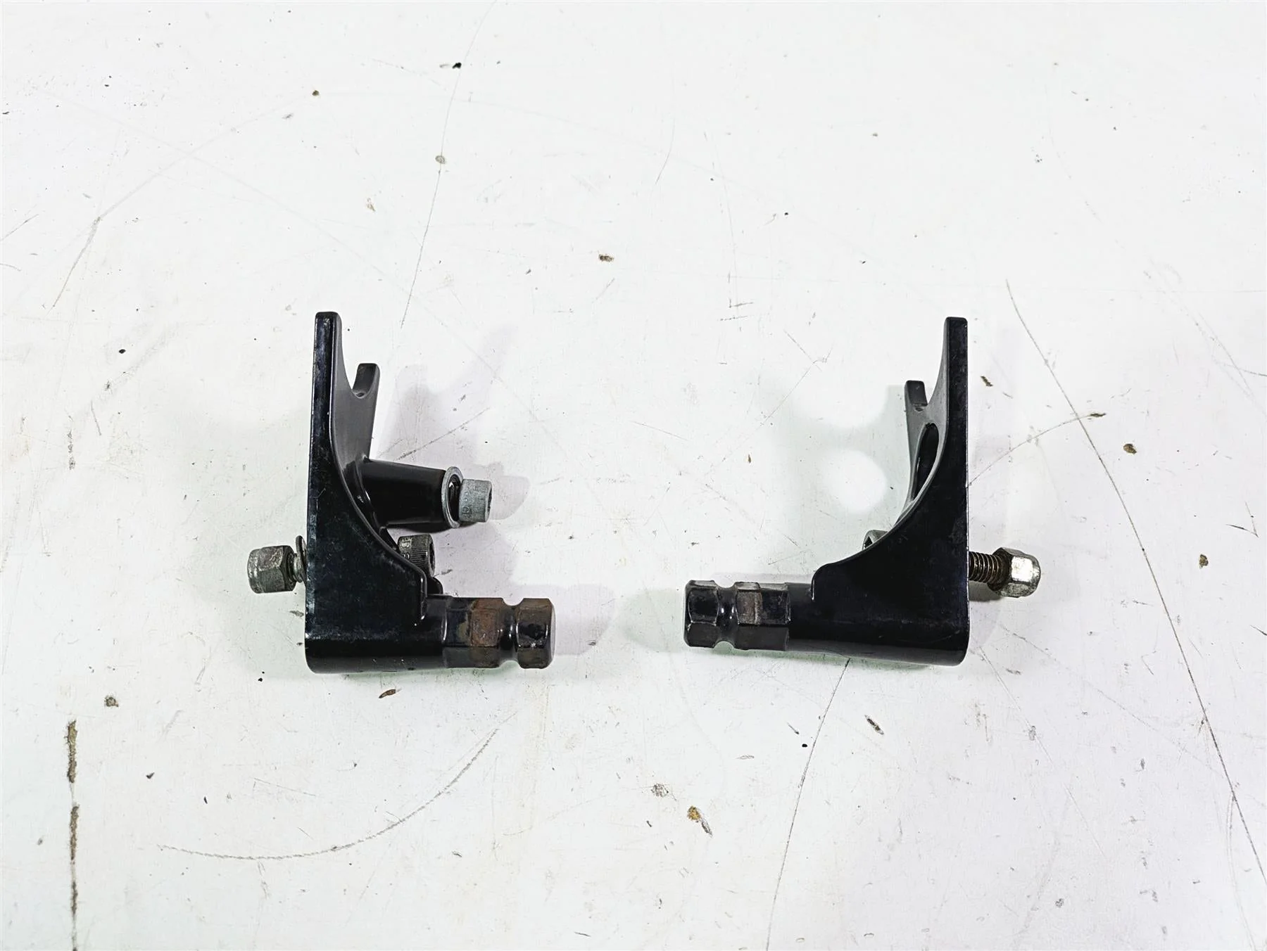 2005 Harley Softail FLSTSCI Heritage Springer Rear Floorboard Mounts 50602-00A - Image 6