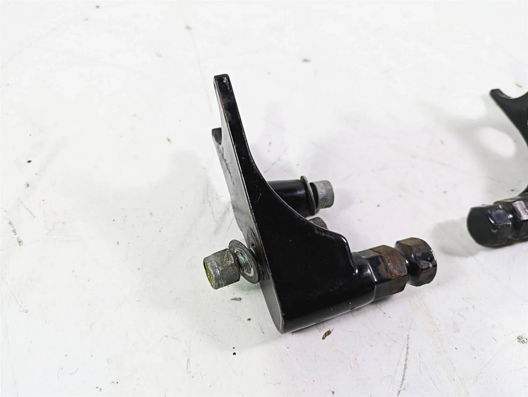 2005 Harley Softail FLSTSCI Heritage Springer Rear Floorboard Mounts 50602-00A - Image 8