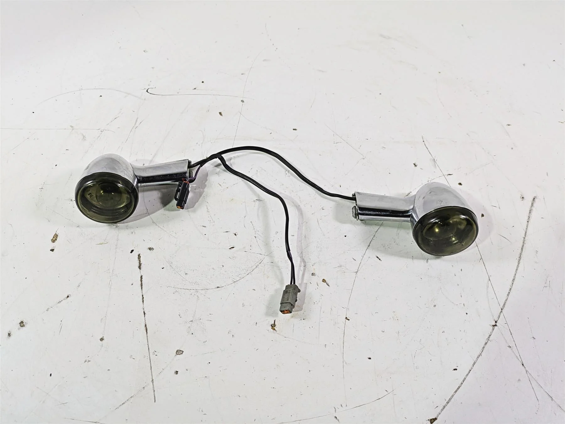 2005 Harley Softail FLSTSCI Heritage Springer Rear Smoked Blinker Set 68977-00