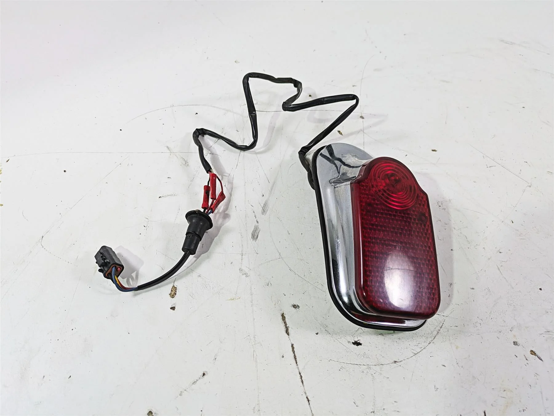 2005 Harley Softail FLSTSCI Heritage Springer Taillight Brake Lamp 68280-05