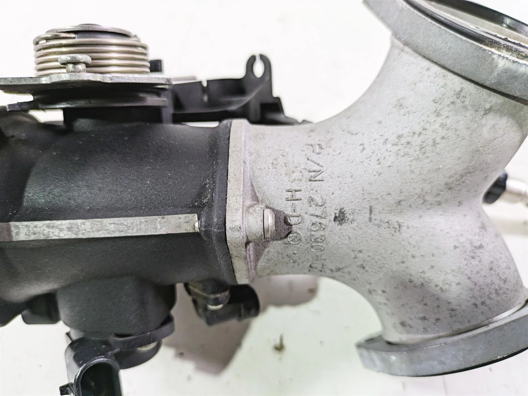 2005 Harley Softail FLSTSCI Heritage Springer Throttle Body Injection 27600-01A - Image 10