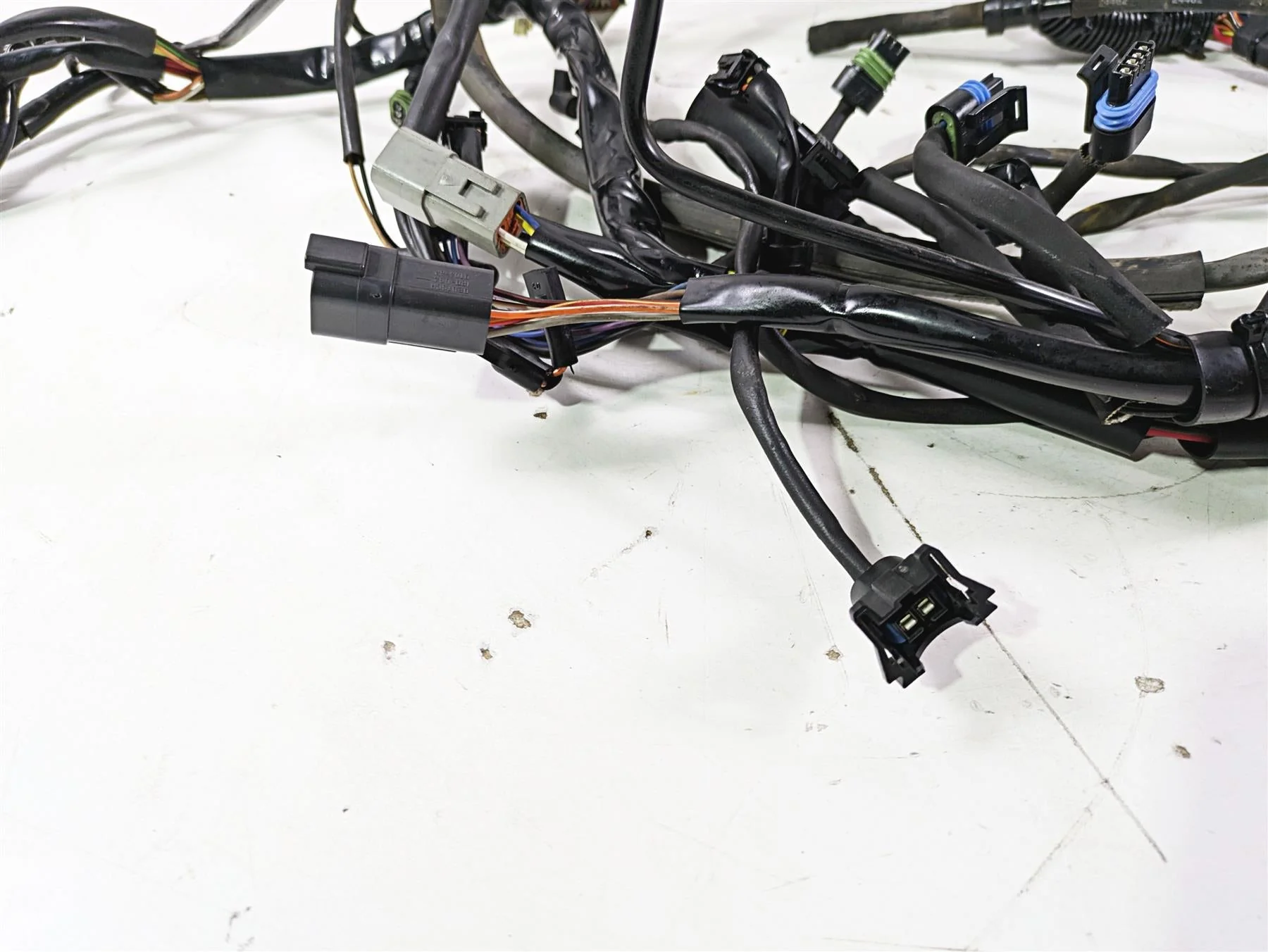 2005 Harley Softail FLSTSCI Heritage Springer Wiring Harness Loom 70431-04A - Image 12