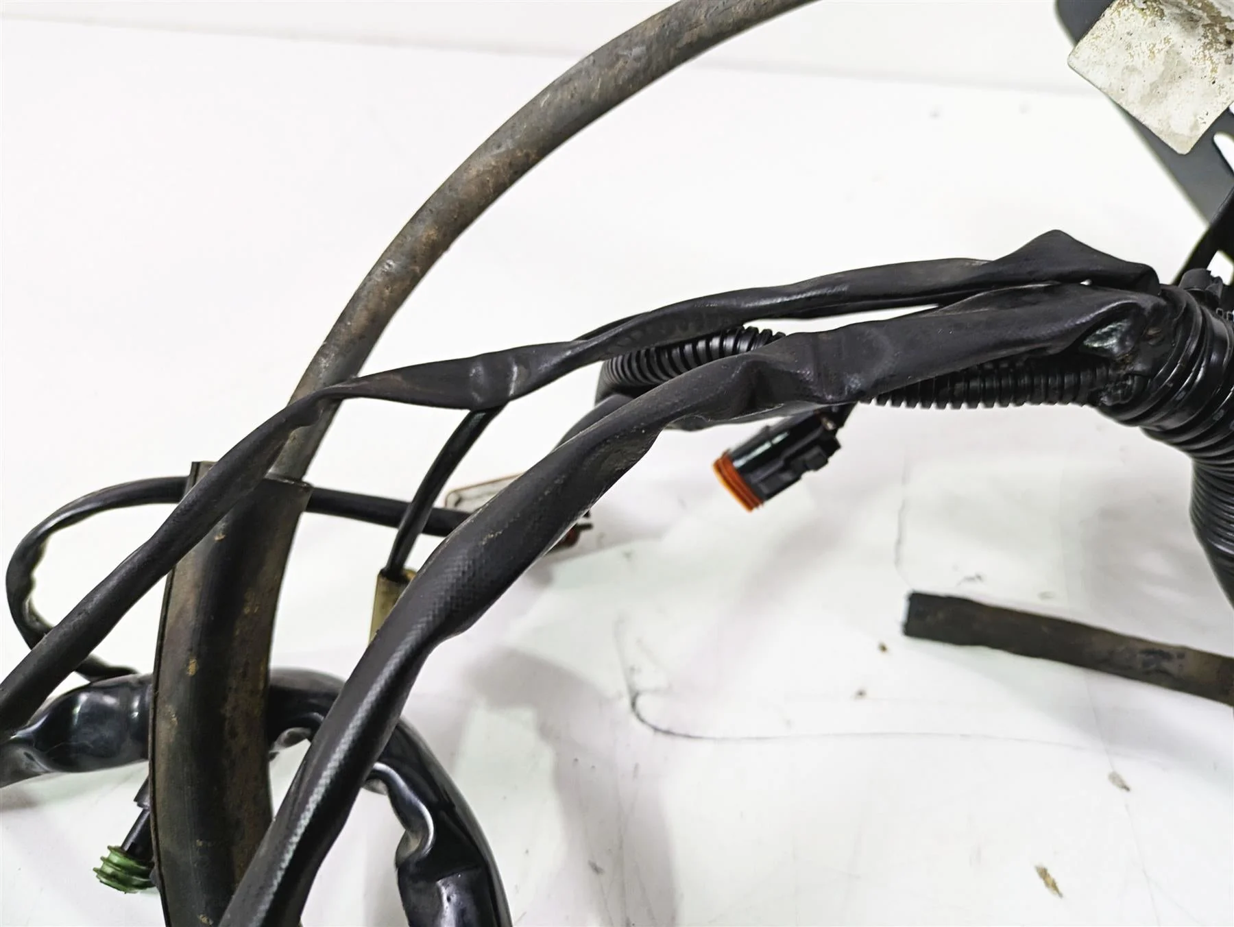 2005 Harley Softail FLSTSCI Heritage Springer Wiring Harness Loom 70431-04A - Image 7