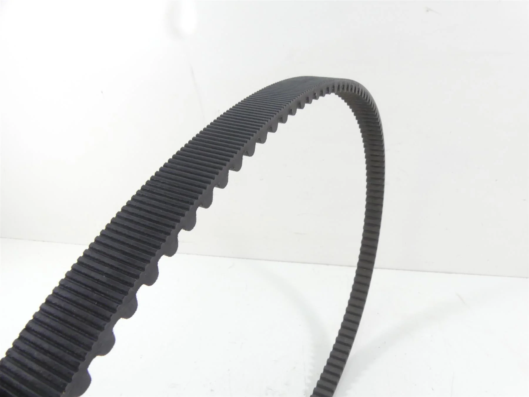 2005 Harley Touring CVO FLHTC SE Electra Glide Drive Belt 139T 1-1/8" 40040-05 - Image 3
