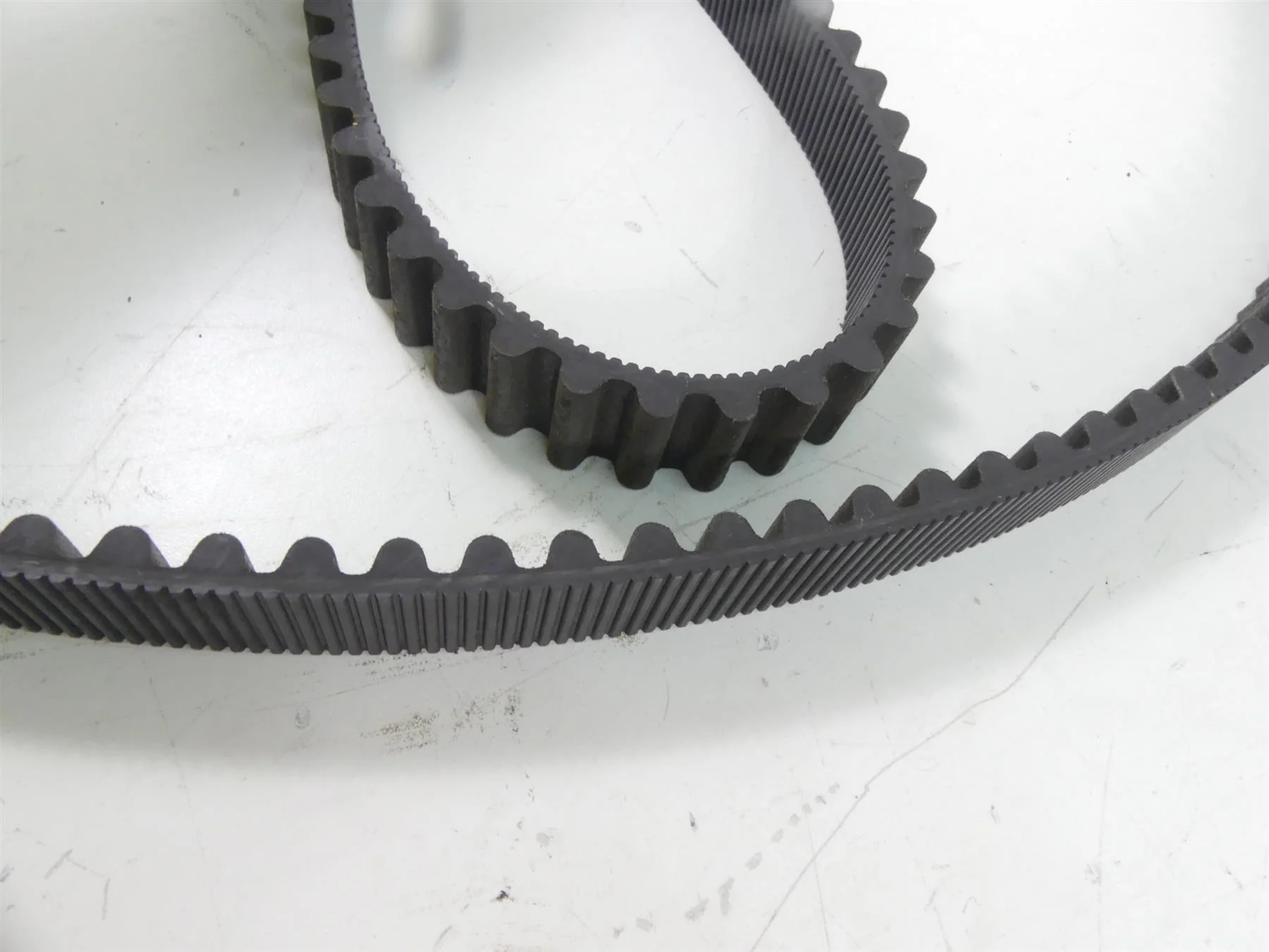 2005 Harley Touring CVO FLHTC SE Electra Glide Drive Belt 139T 1-1/8" 40040-05 - Image 7