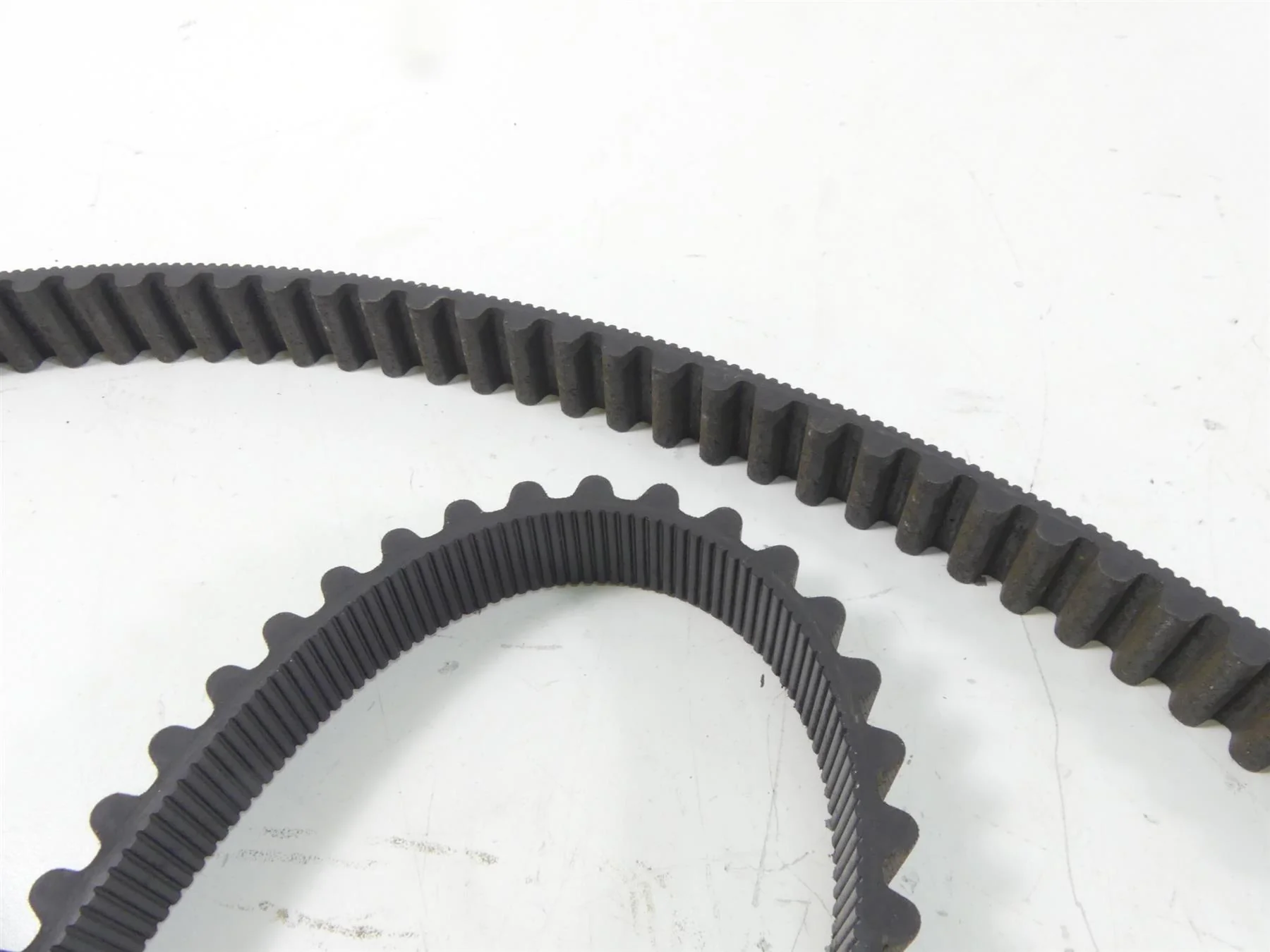 2005 Harley Touring CVO FLHTC SE Electra Glide Drive Belt 139T 1-1/8" 40040-05 - Image 8