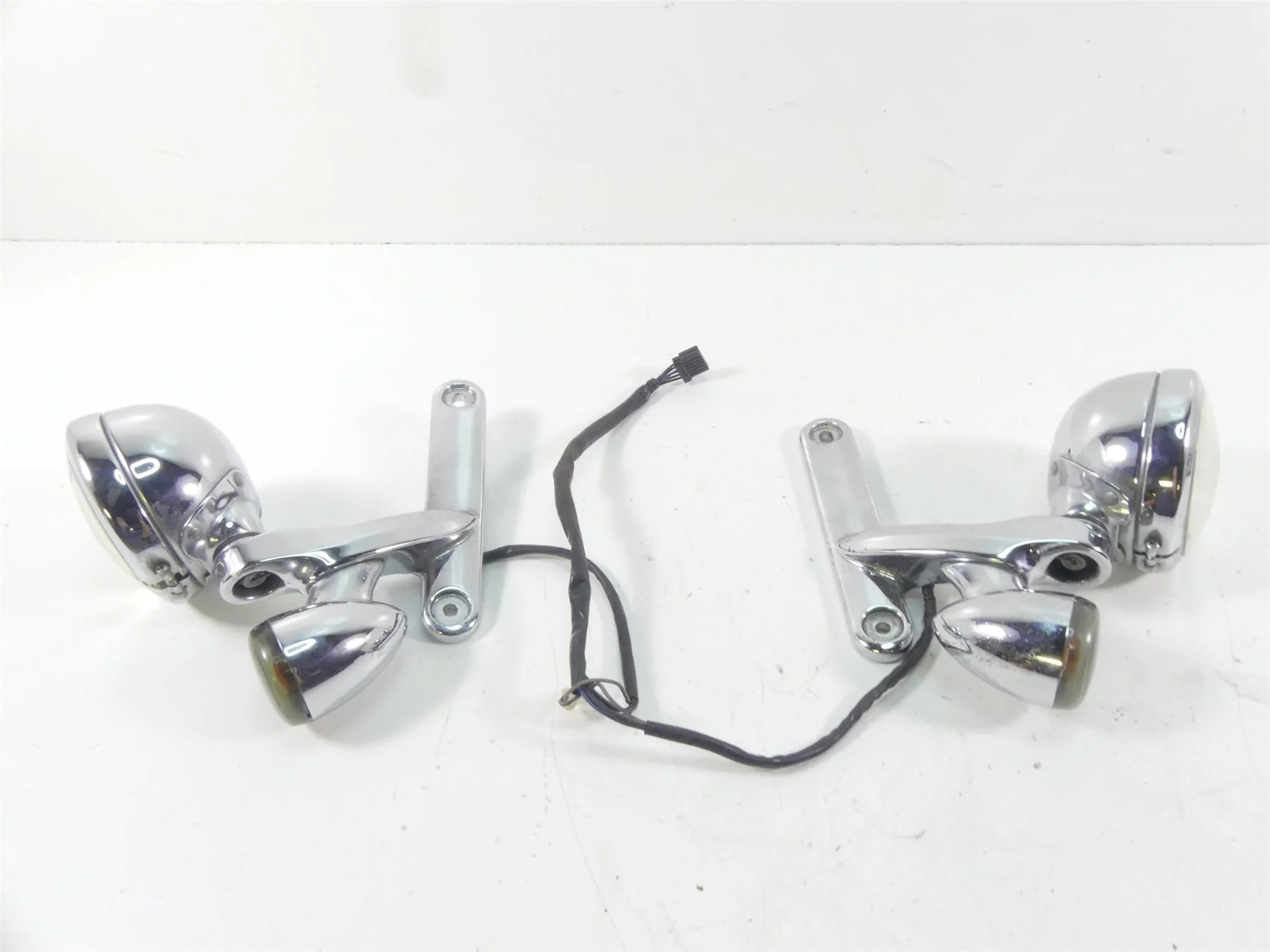 2005 Harley Touring CVO FLHTC SE Electra Glide  Front Spot Light Set 68836-04