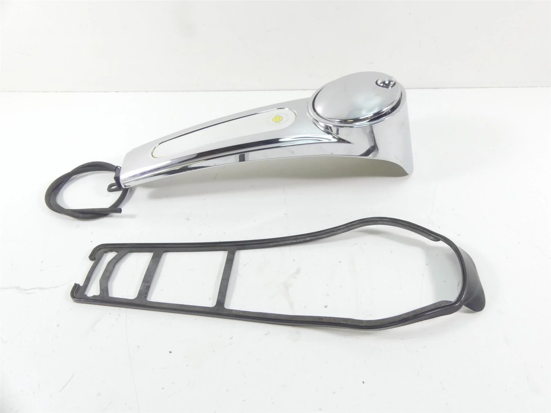 2005 Harley Touring CVO FLHTC SE Electra Glide  Fuel Tank Dash Cover 69214-04