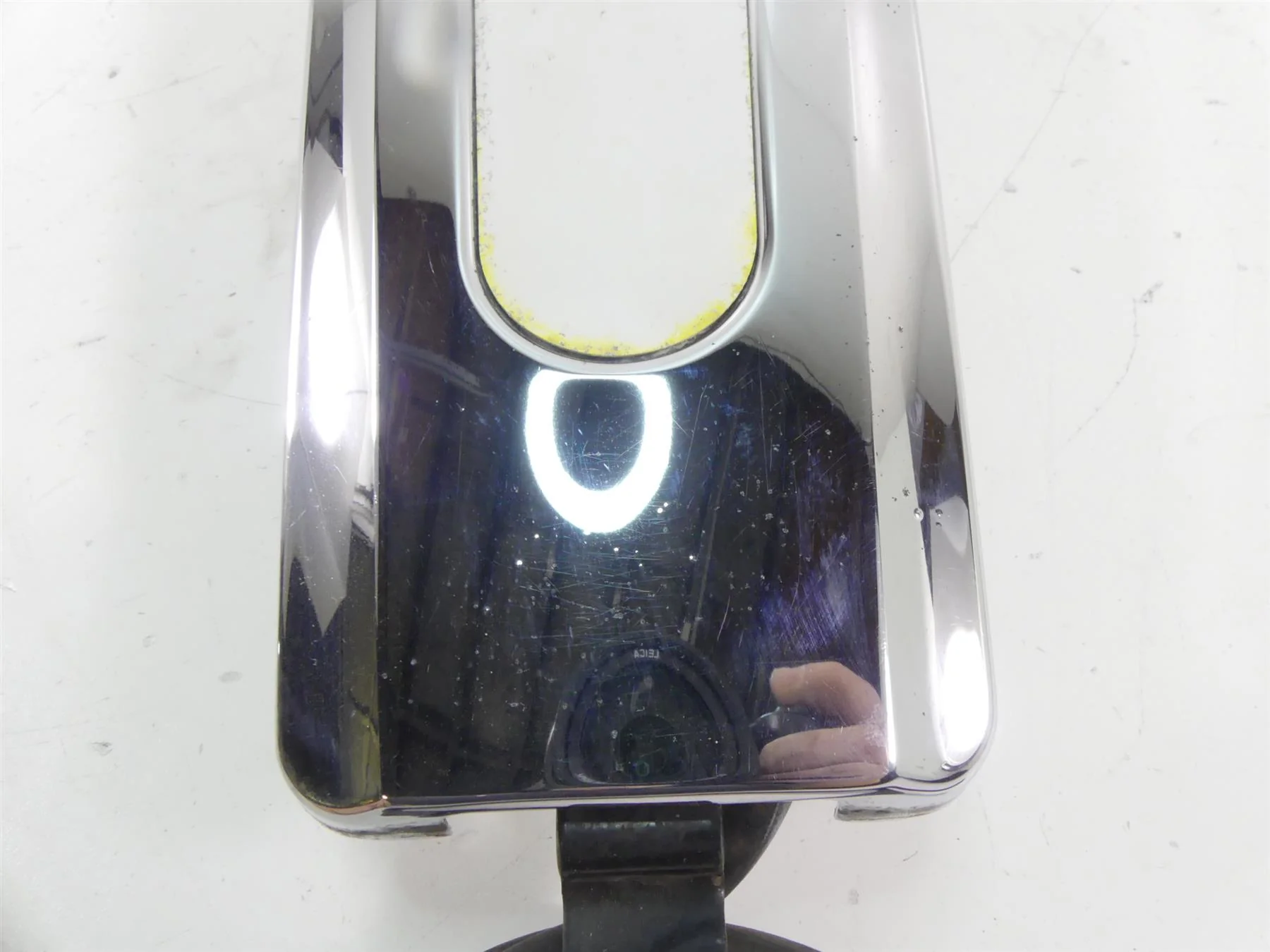 2005 Harley Touring CVO FLHTC SE Electra Glide  Fuel Tank Dash Cover 69214-04 - Image 5