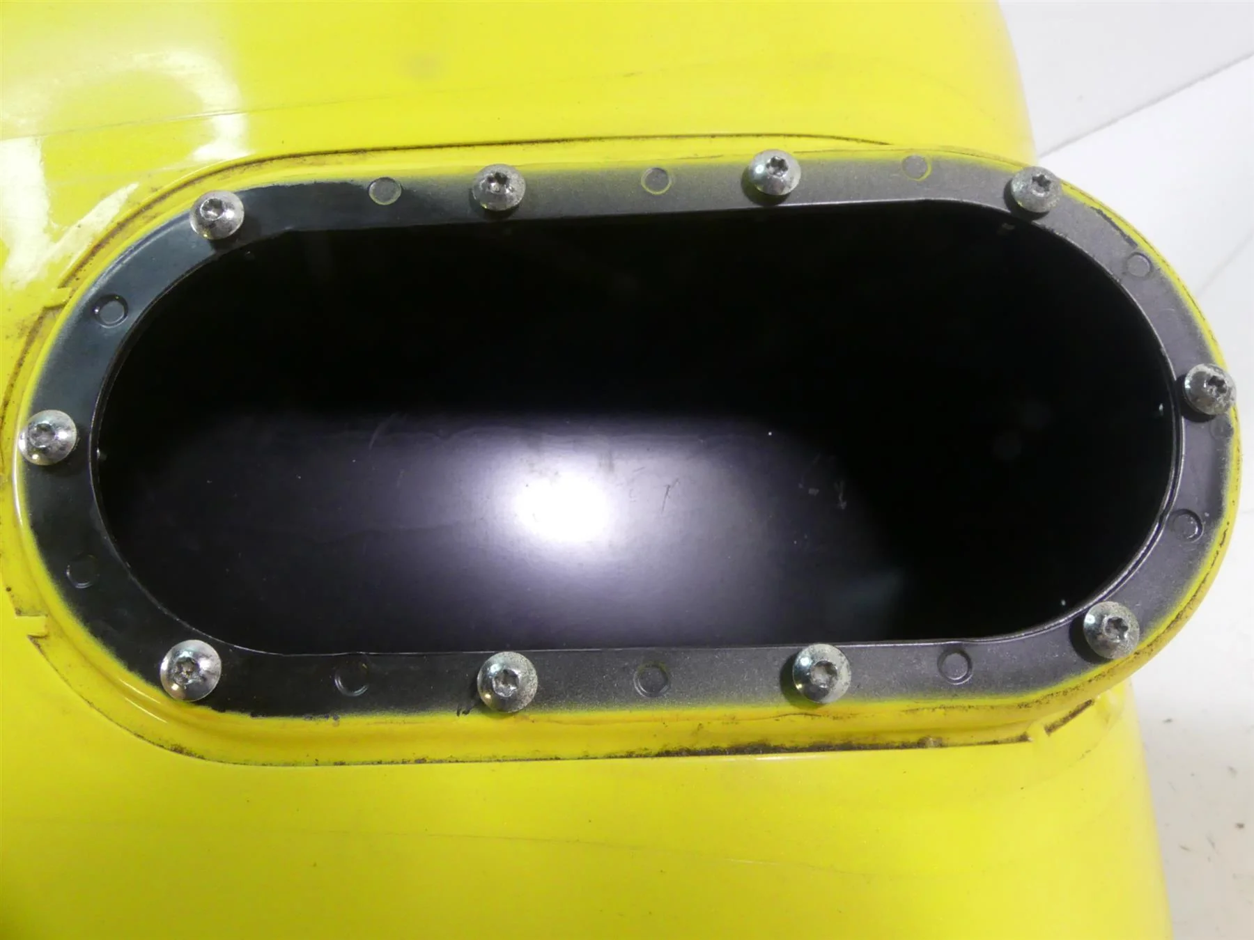 2005 Harley Touring CVO FLHTC SE Electra Glide  Fuel Tank - No Dent 61382-05 - Image 7