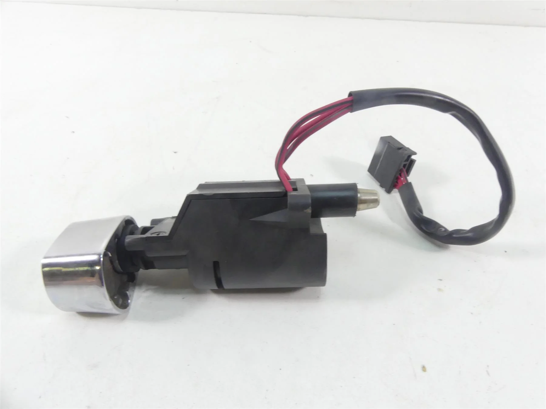 2005 Harley Touring CVO FLHTC SE Electra Glide  Ignition Switch Key Set 71640-99 - Image 8