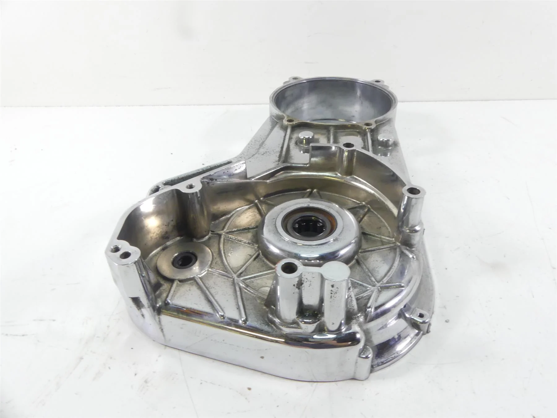 2005 Harley Touring CVO FLHTC SE Electra Glide  Inner Primary Cover 60756-01 - Image 2
