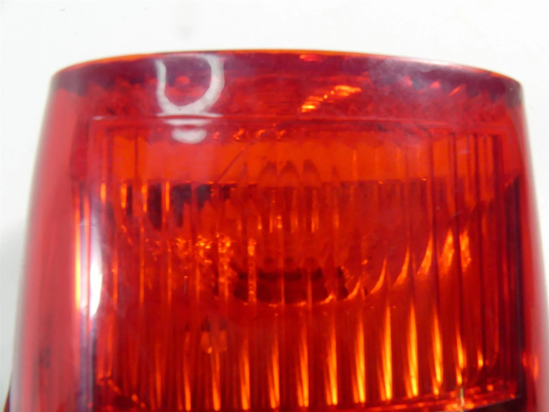 2005 Harley Touring CVO FLHTC SE Electra Glide  Rear Tail Light - Read 68184-03A - Image 5