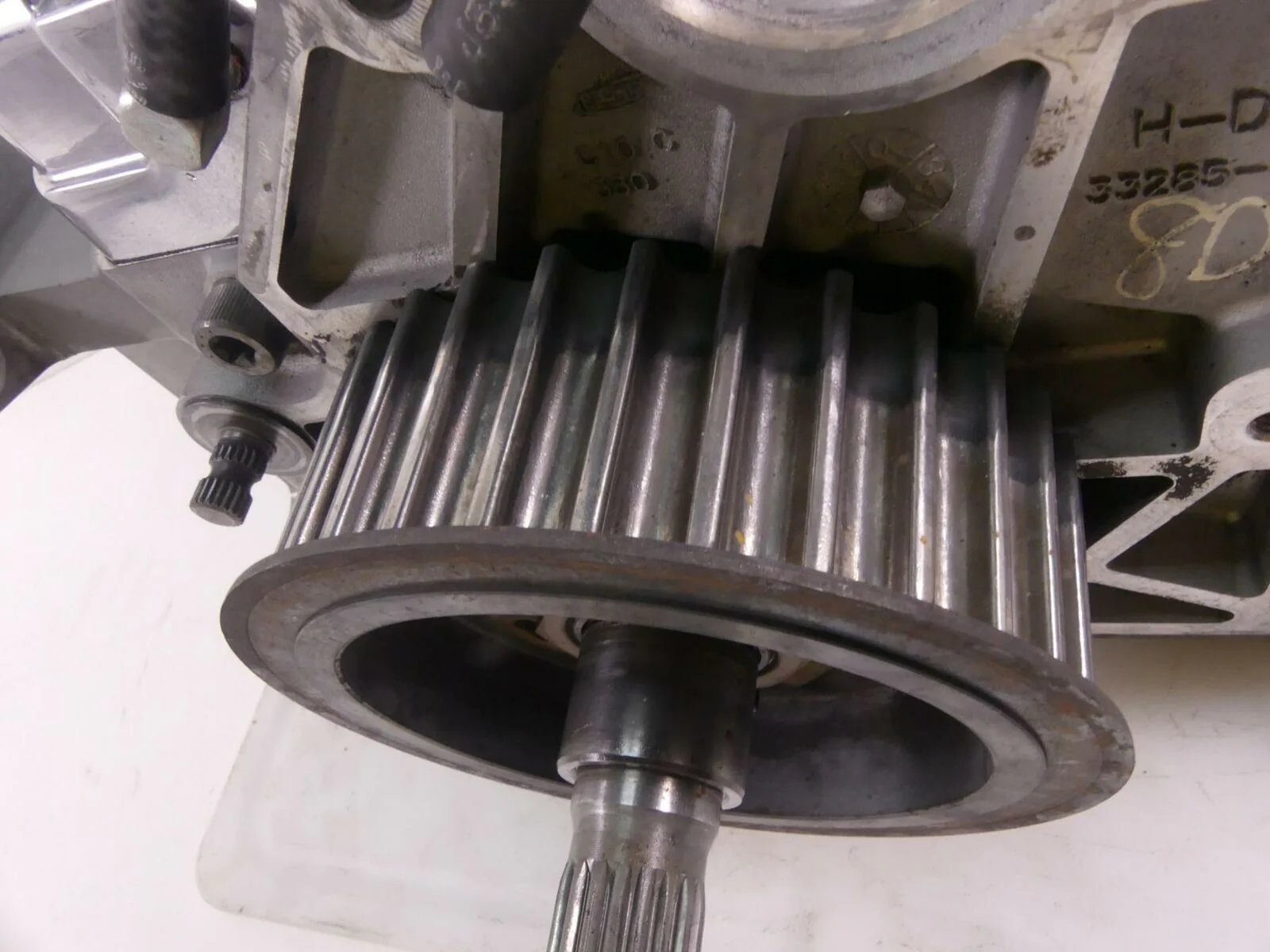 2005 Harley Touring CVO FLHTCSE Electra Glide  5-Speed Transmission 33092-05 - Image 8