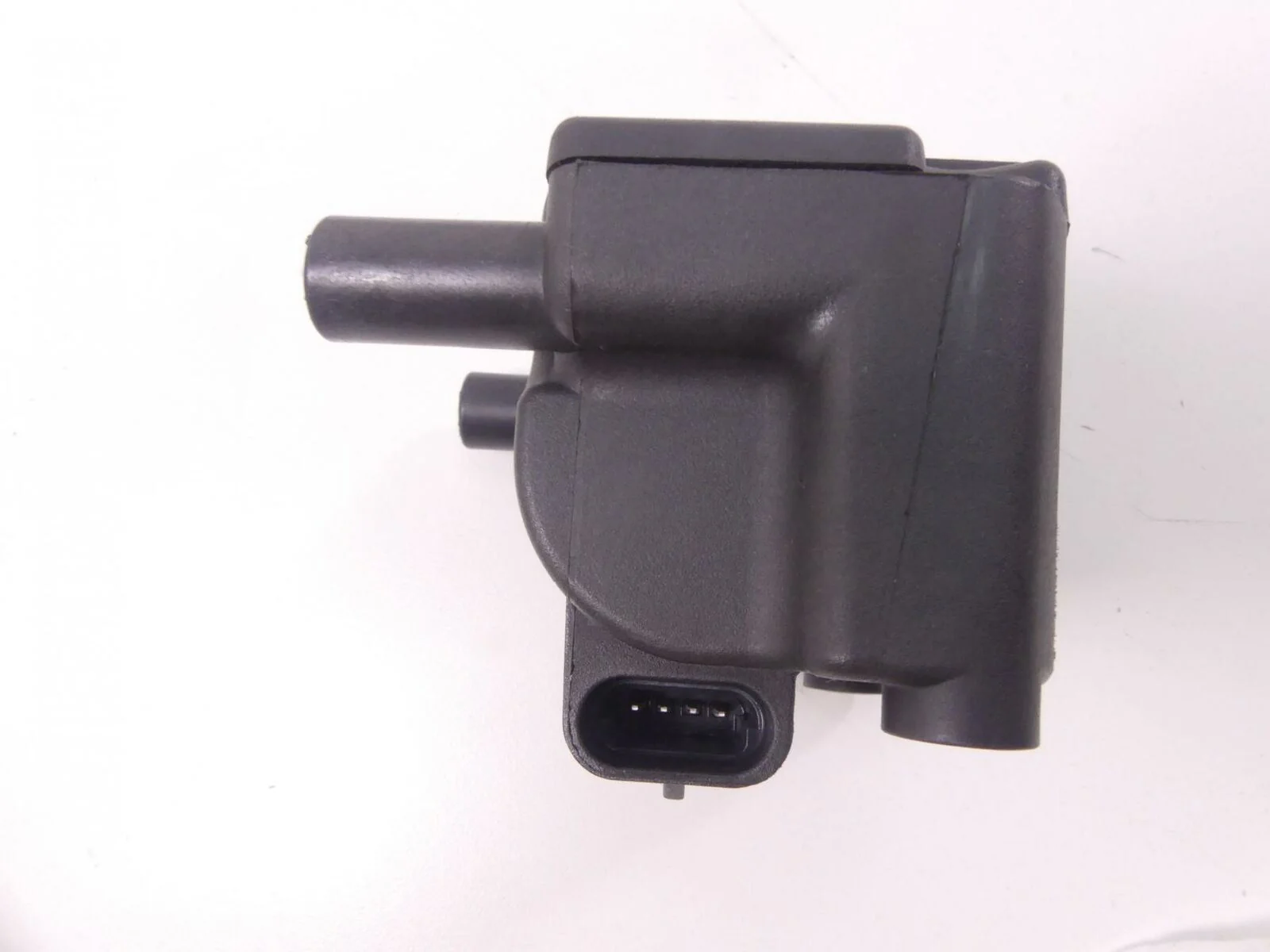 2005 Harley Touring CVO FLHTCSE Electra Glide  Ignition Coil Coils Set 31743-01 - Image 5