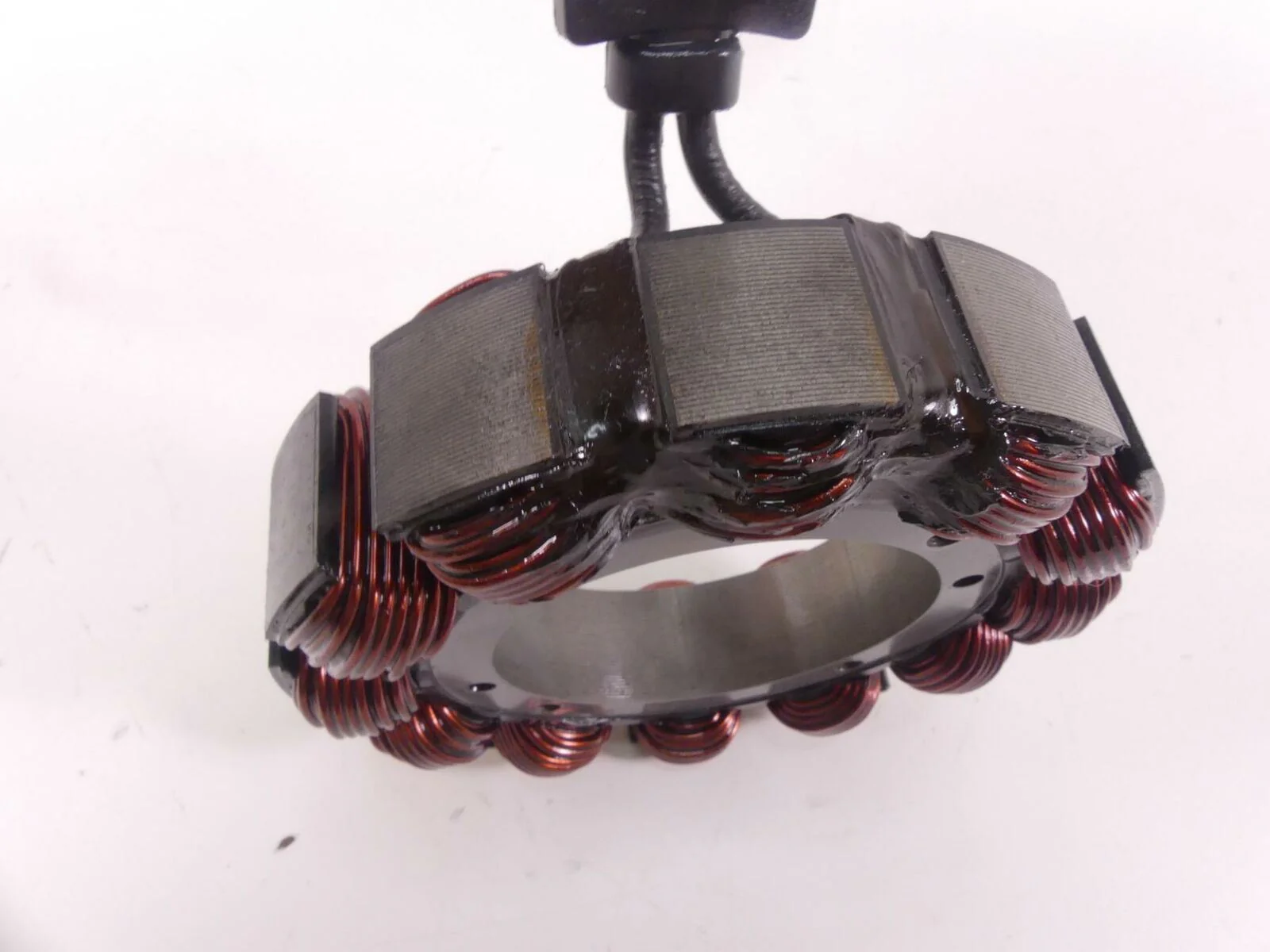 2005 Harley Touring CVO FLHTCSE Electra Glide  Stator Alternator Magneto 29987-0 - Image 7