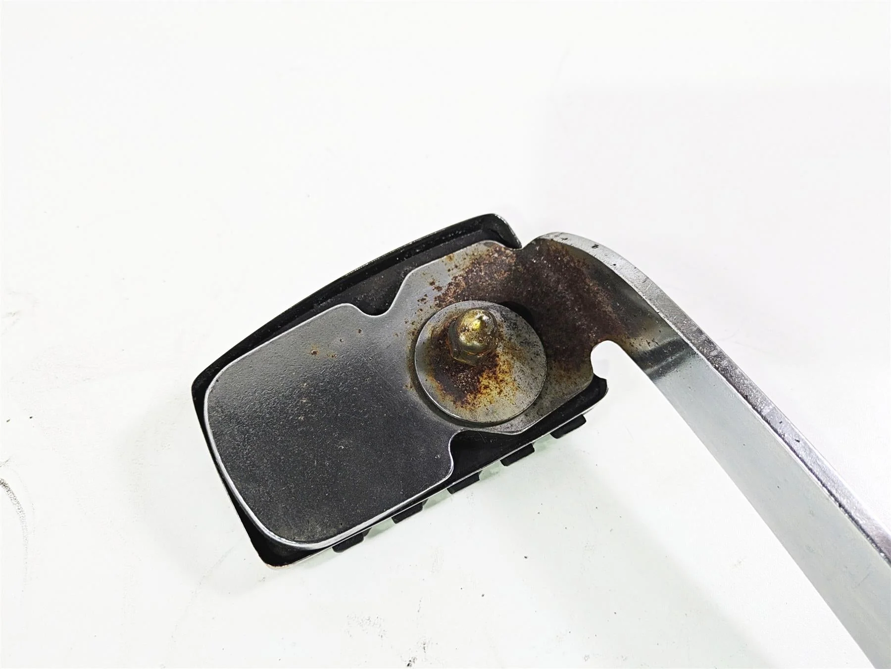 2005 Harley Touring FLHRI Road King Chrome Brake Pedal Ped Peg Lever - Image 7