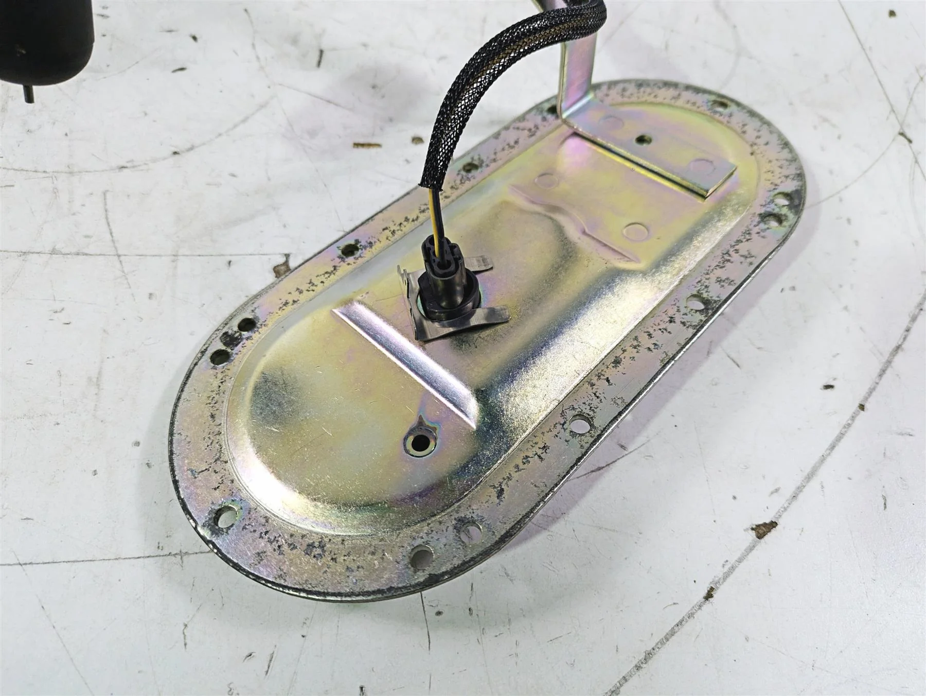 2005 Harley Touring FLHRI Road King Fuel Gas Petrol Level Sending Unit 75114-03A - Image 9