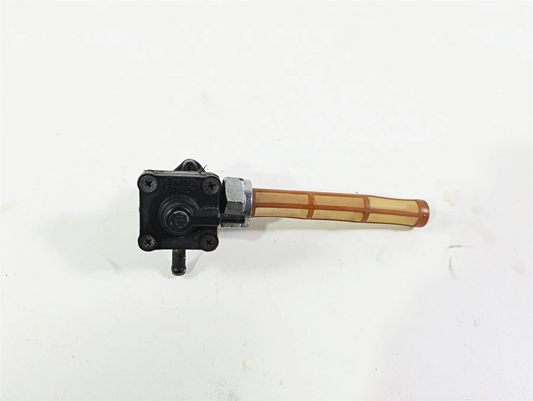 2005 Harley Touring FLHRI Road King Fuel Gas Petrol Valve Petcock 61338-02
