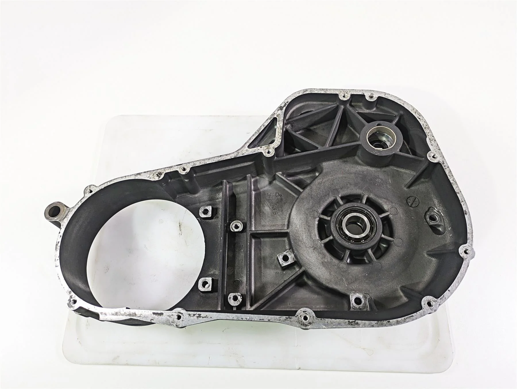 2005 Harley Touring FLHRI Road King Inner Primary Drive Clutch Cover 60677-01B - Image 2