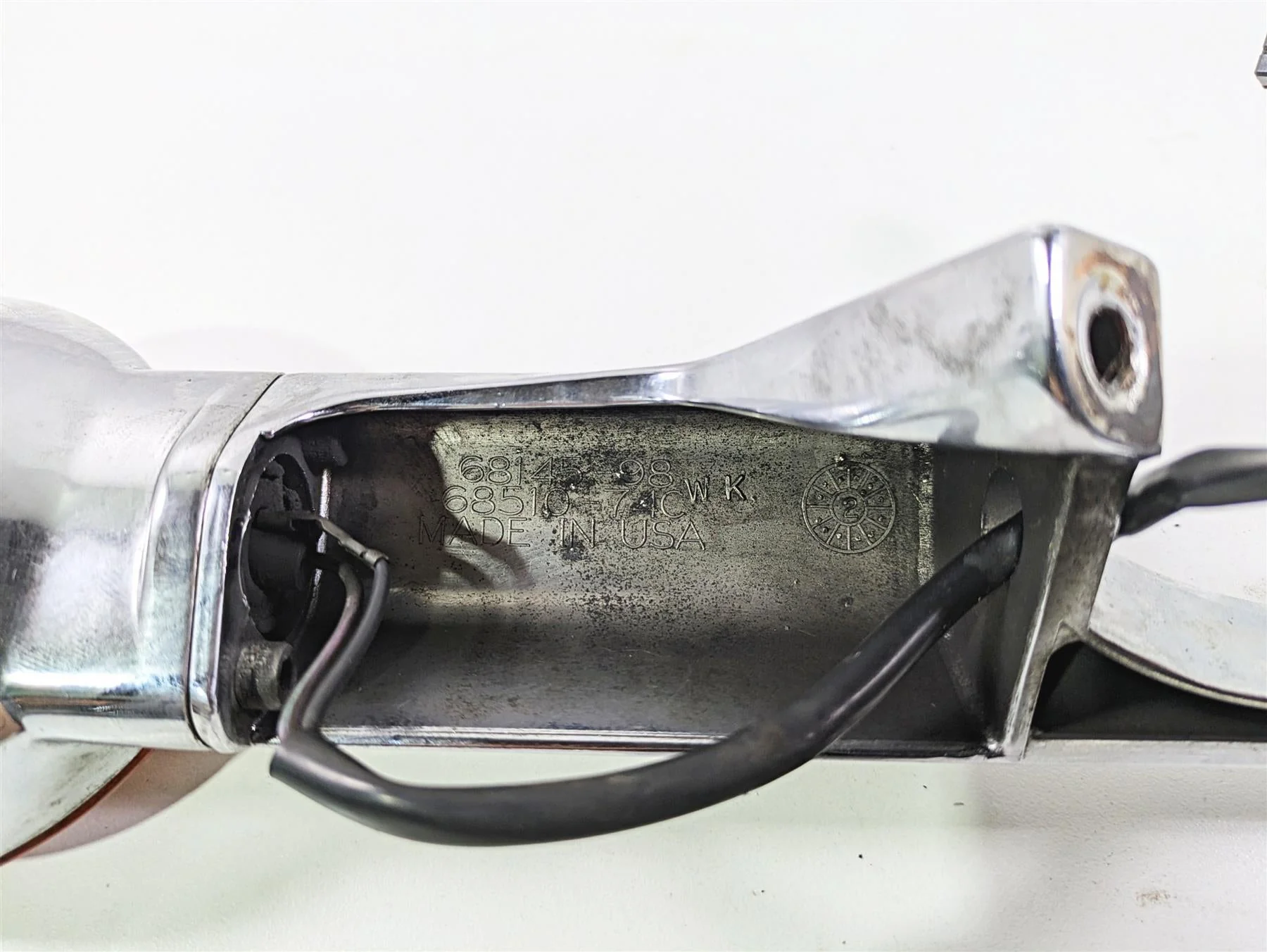 2005 Harley Touring FLHRI Road King Rear Blinker Turn Signal Bar Set 68145-98 - Image 11