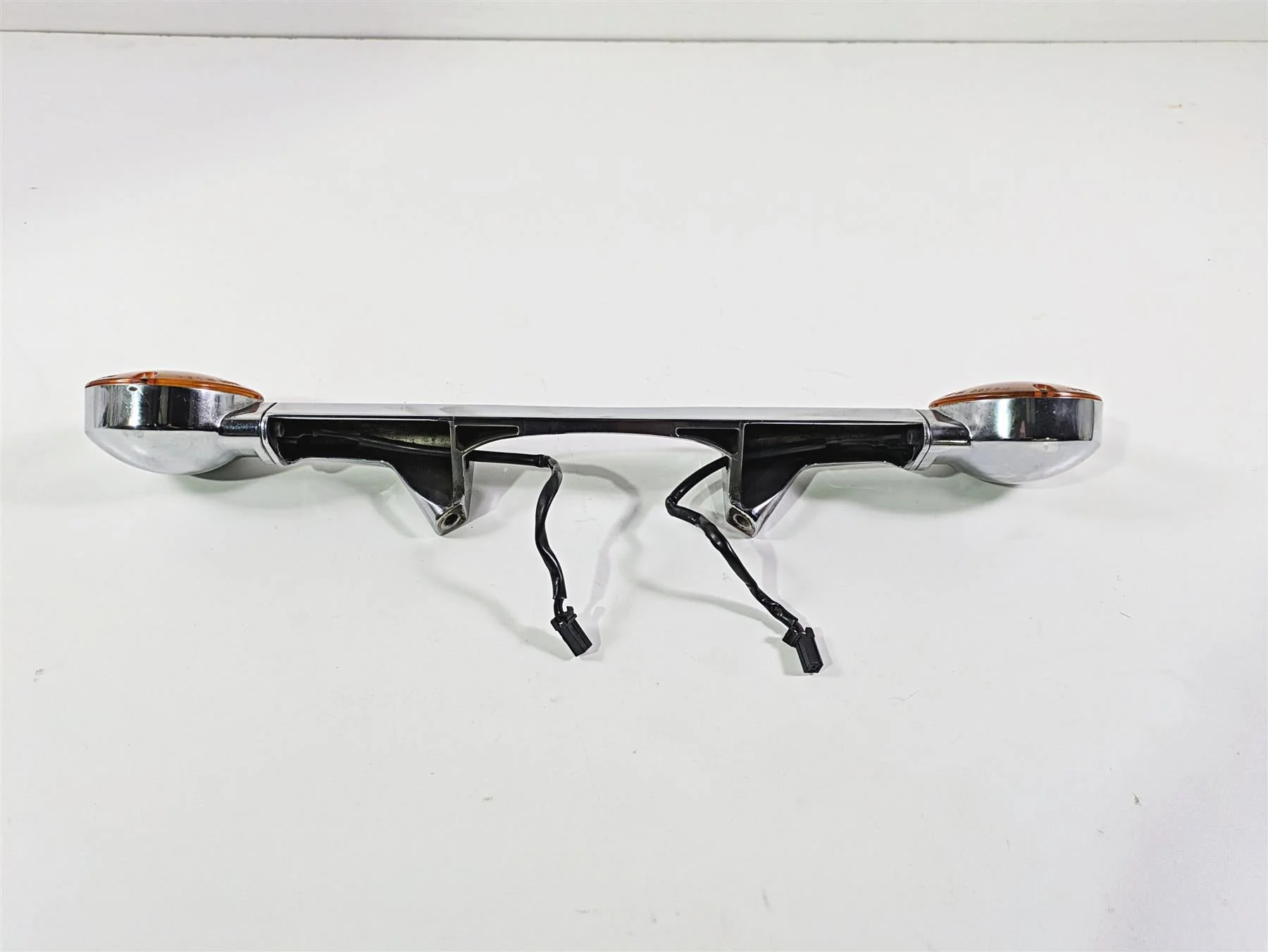 2005 Harley Touring FLHRI Road King Rear Blinker Turn Signal Bar Set 68145-98 - Image 3