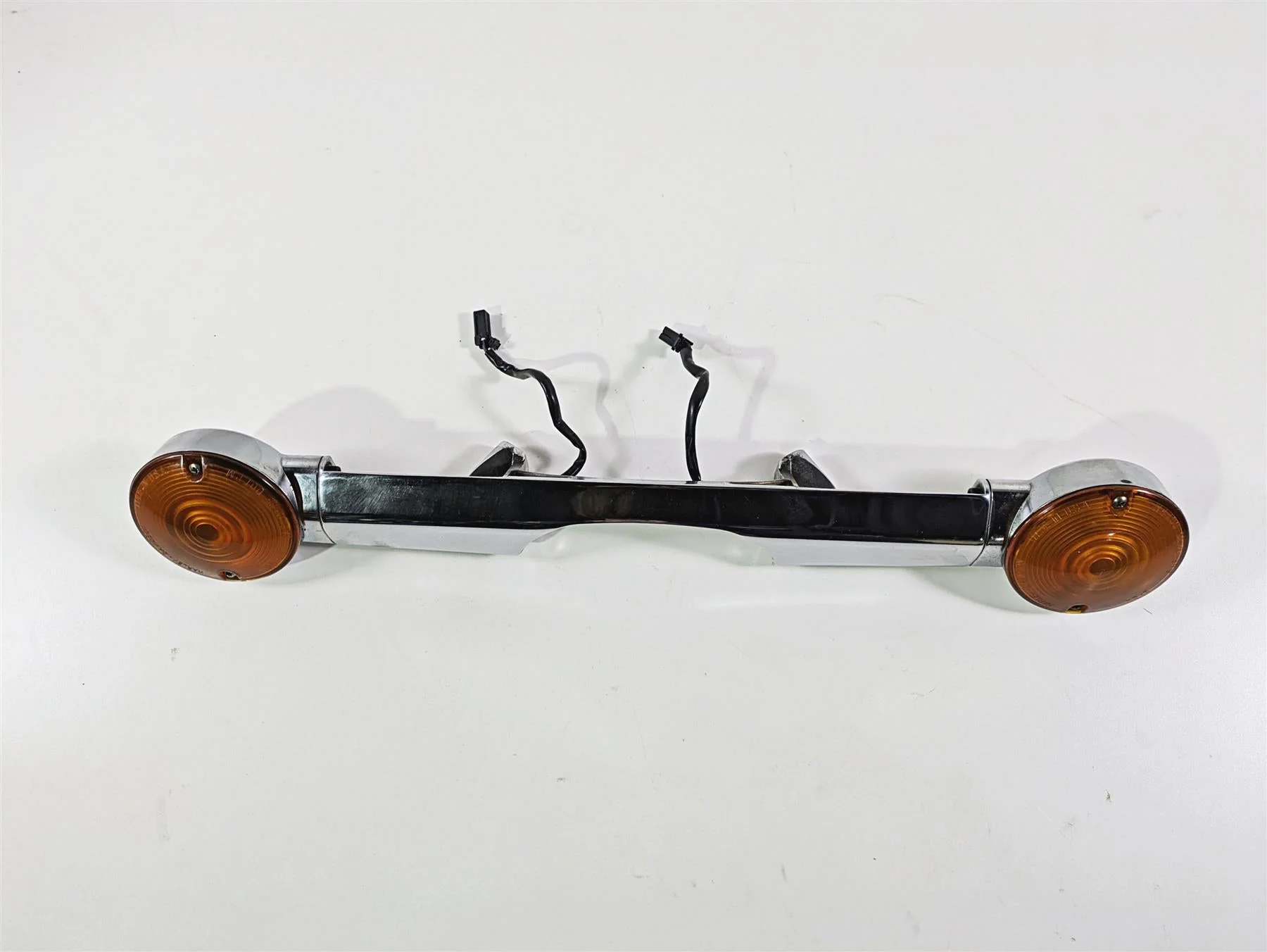 2005 Harley Touring FLHRI Road King Rear Blinker Turn Signal Bar Set 68145-98 - Image 5