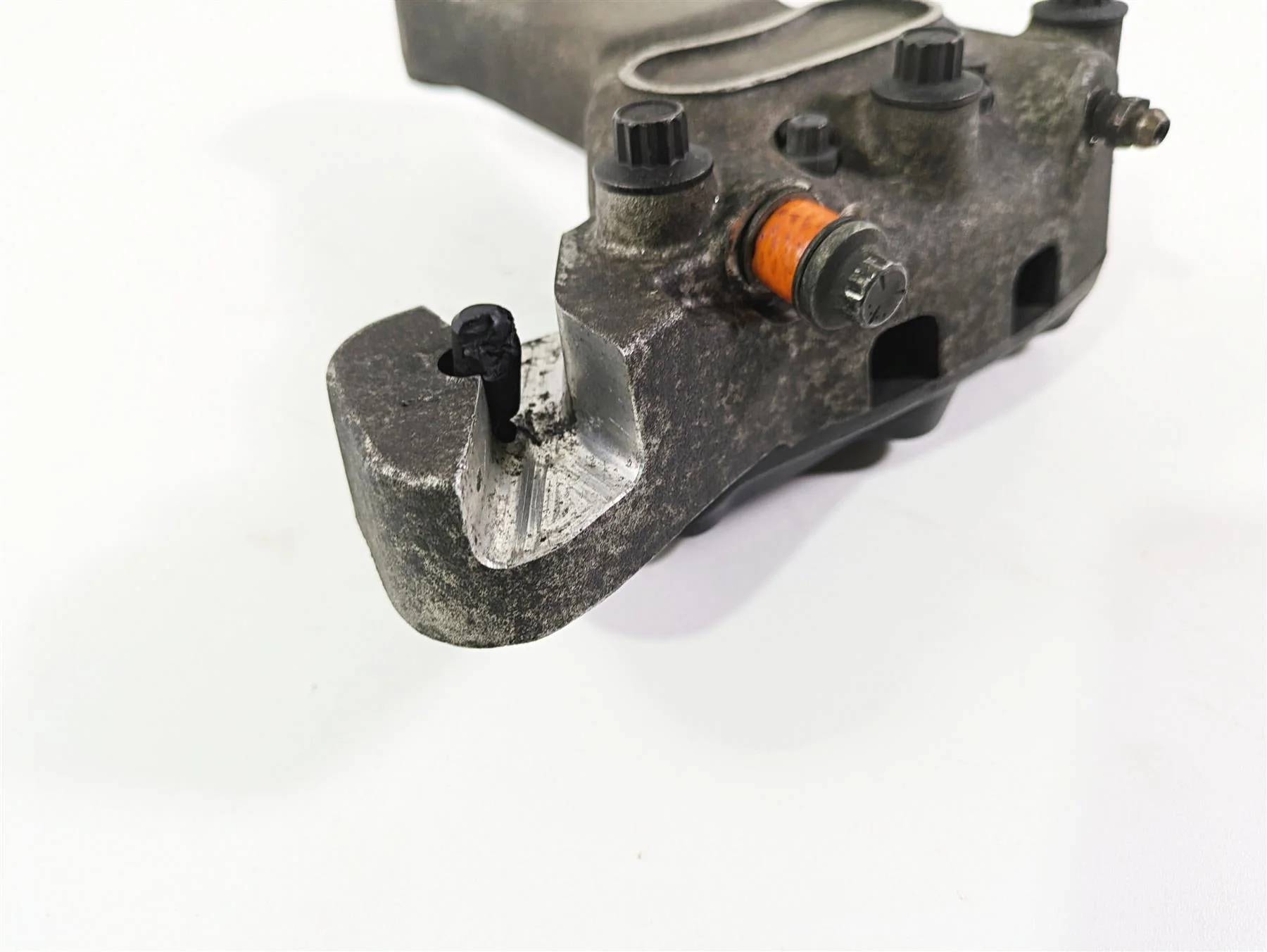 2005 Harley Touring FLHRI Road King Rear Brake Caliper 1" 44080-02C - Image 9